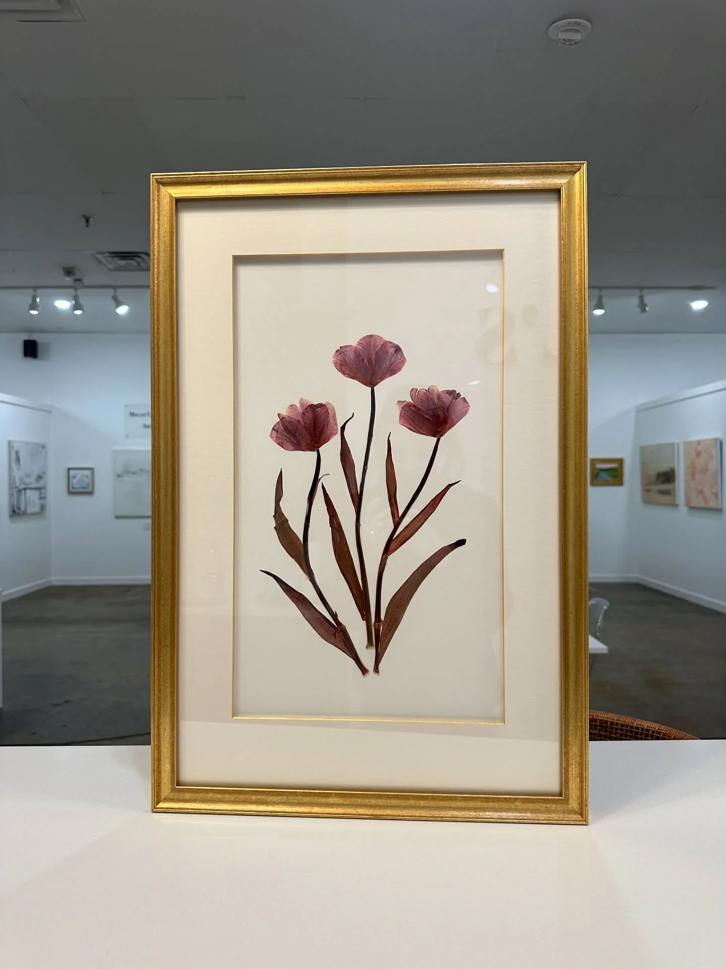 Framing perfection β¨ a classic gold frame, raised top mat, and a gold painted bevel to tie it all together! 
Artist: @preservation_press 
.
.
. 
#waddellsgallery #customframing #artgallery