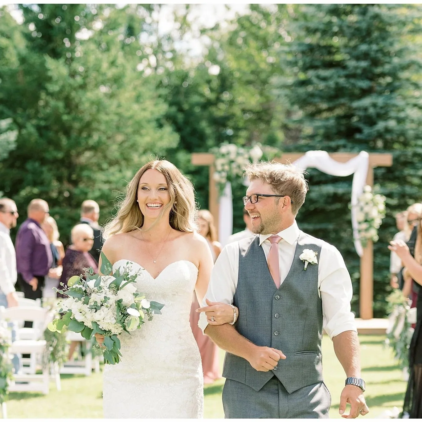 Sweet Moments &amp; Stunning Ceremony