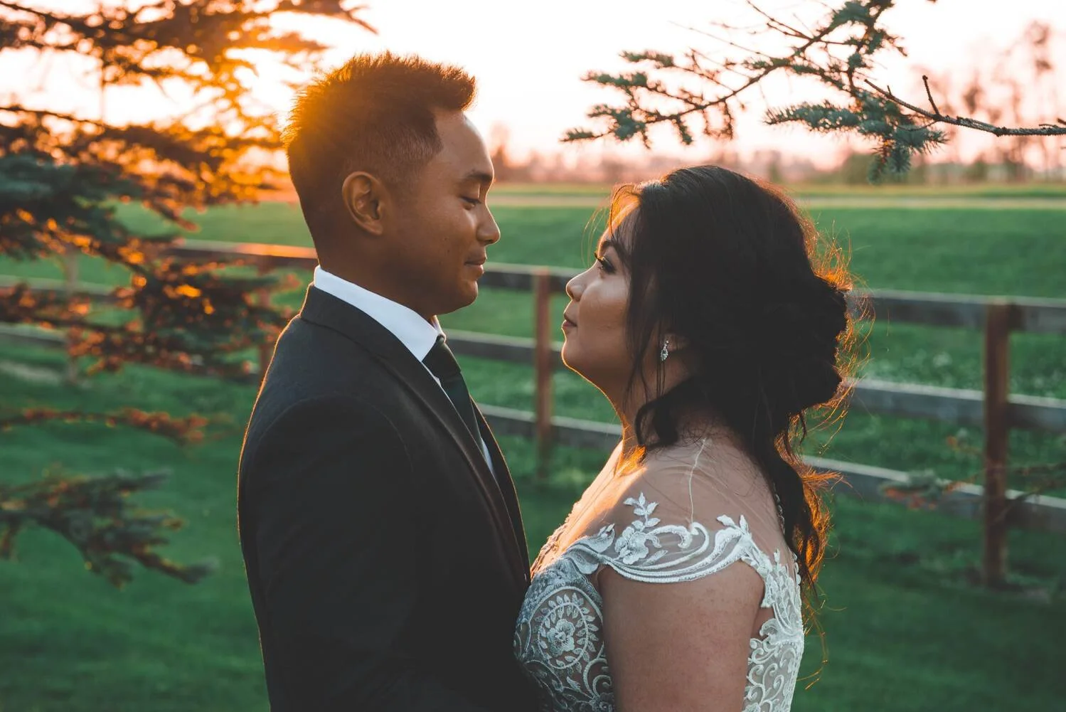 Planning an Outdoor Wedding Near Edmonton or Calgary: What to Know