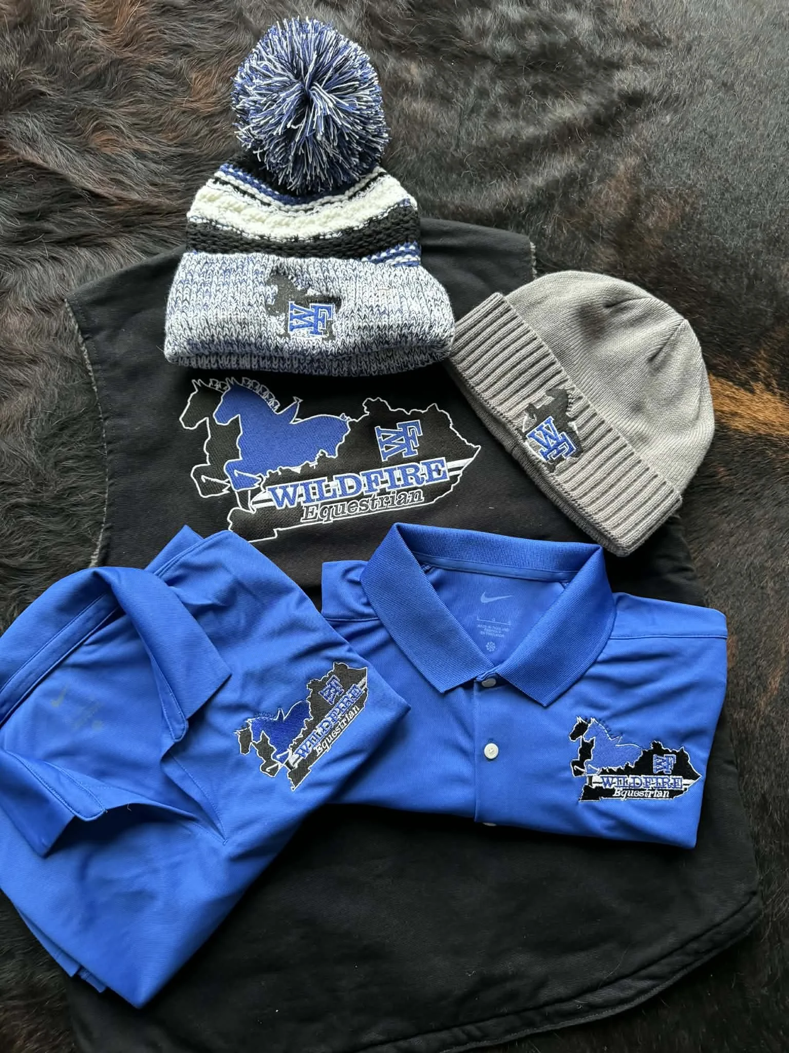 TNT bus clothes2.jpg