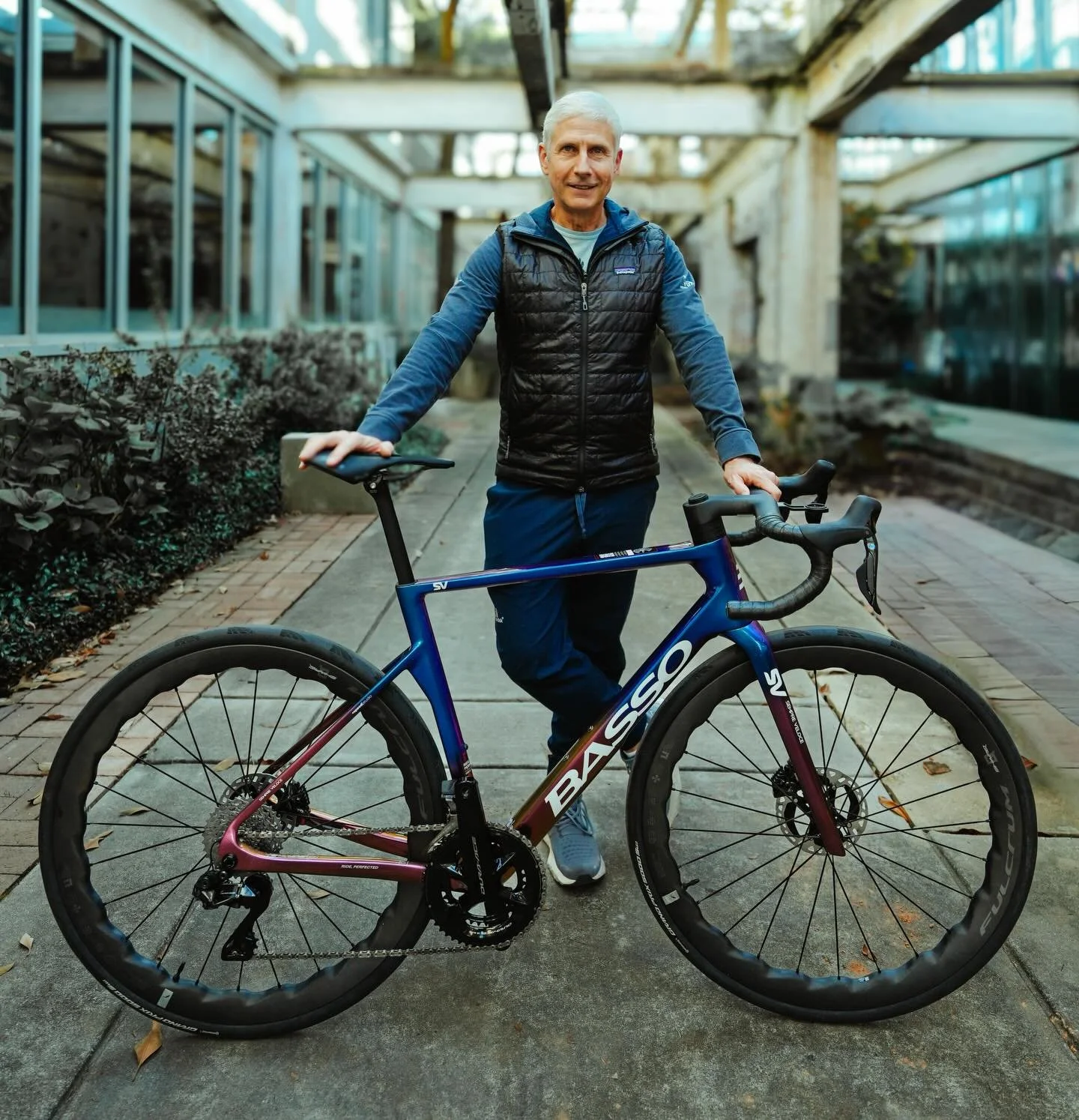 Nothing better than new bike day 🔥💥

Mike walking out with a brand new 
@bassobikes SV Viola Galaxy. 
@shimanoroad Dura Ace Di2 
@fulcrum_wheels SHARQ 
@conti_bicycle GP5000
@selle_italia SLR 
@silca_velo waxed chain 

Best feeling in the world.