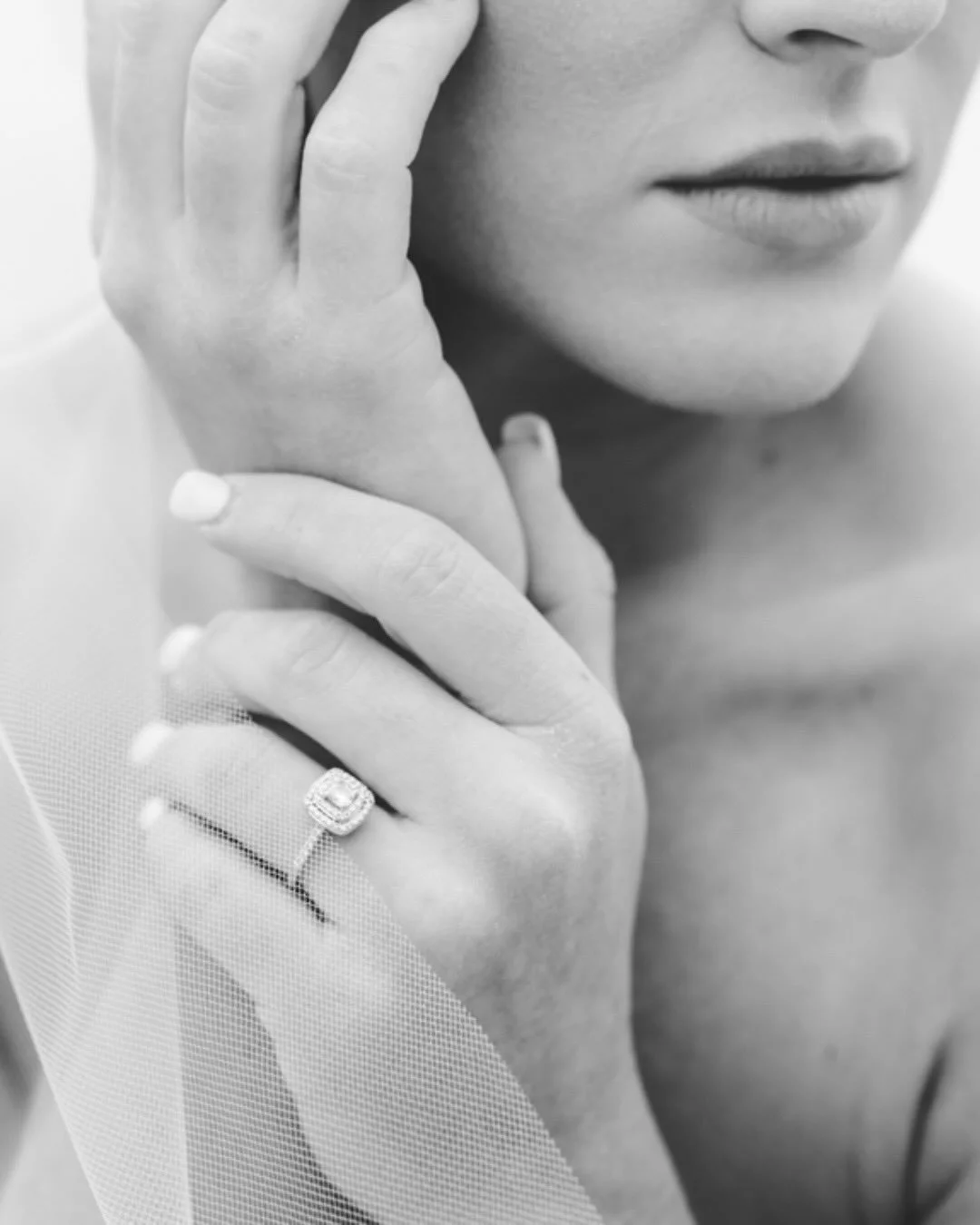 An elegance that time can never touch 
⠀⠀⠀⠀⠀⠀⠀⠀⠀
Kansas City Wedding Photography | Midwest Bridal Photographer | Classic Bridal Portraits