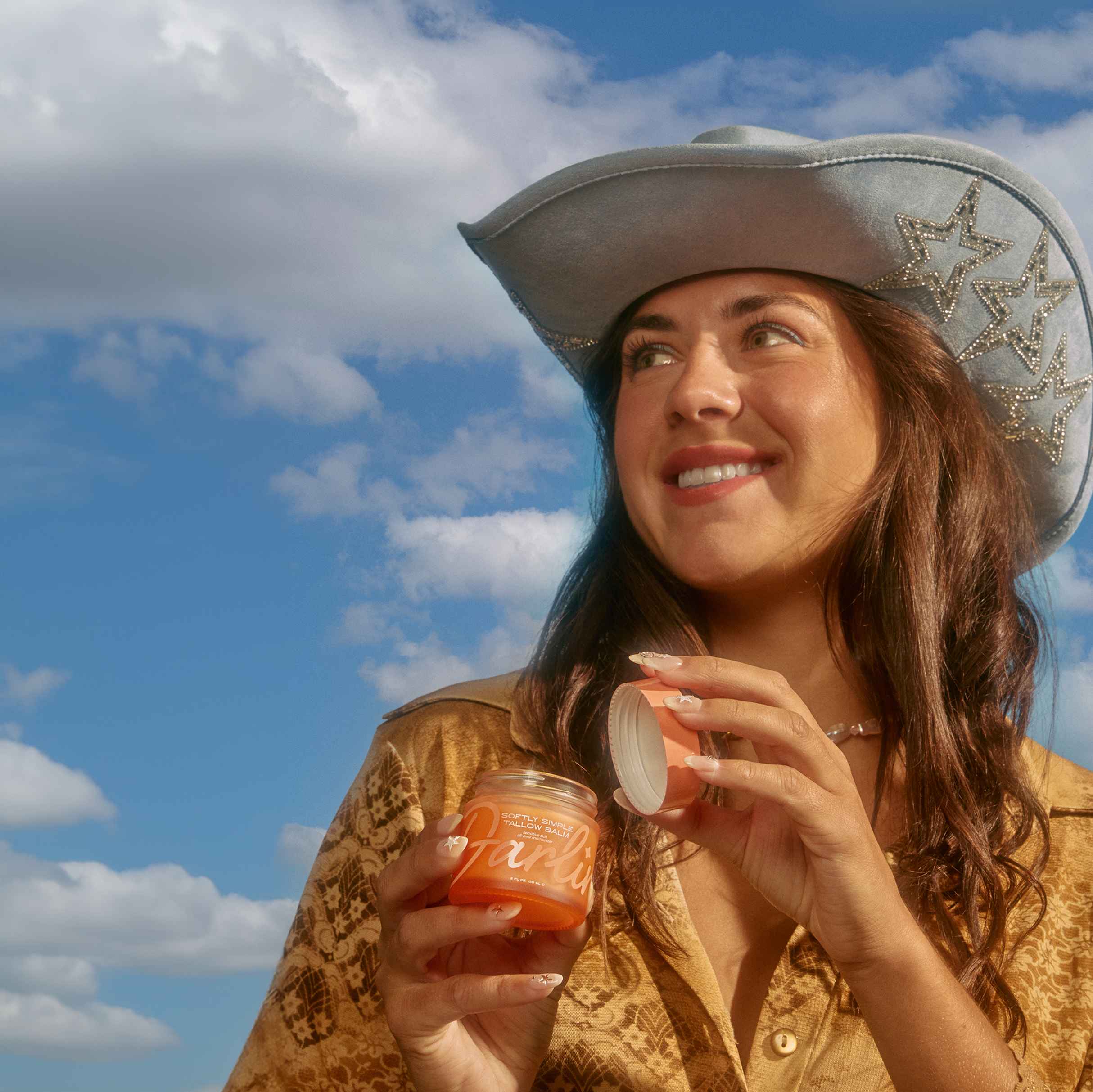 Softly Simple WK Darlin_April 2025_Shot 5.png