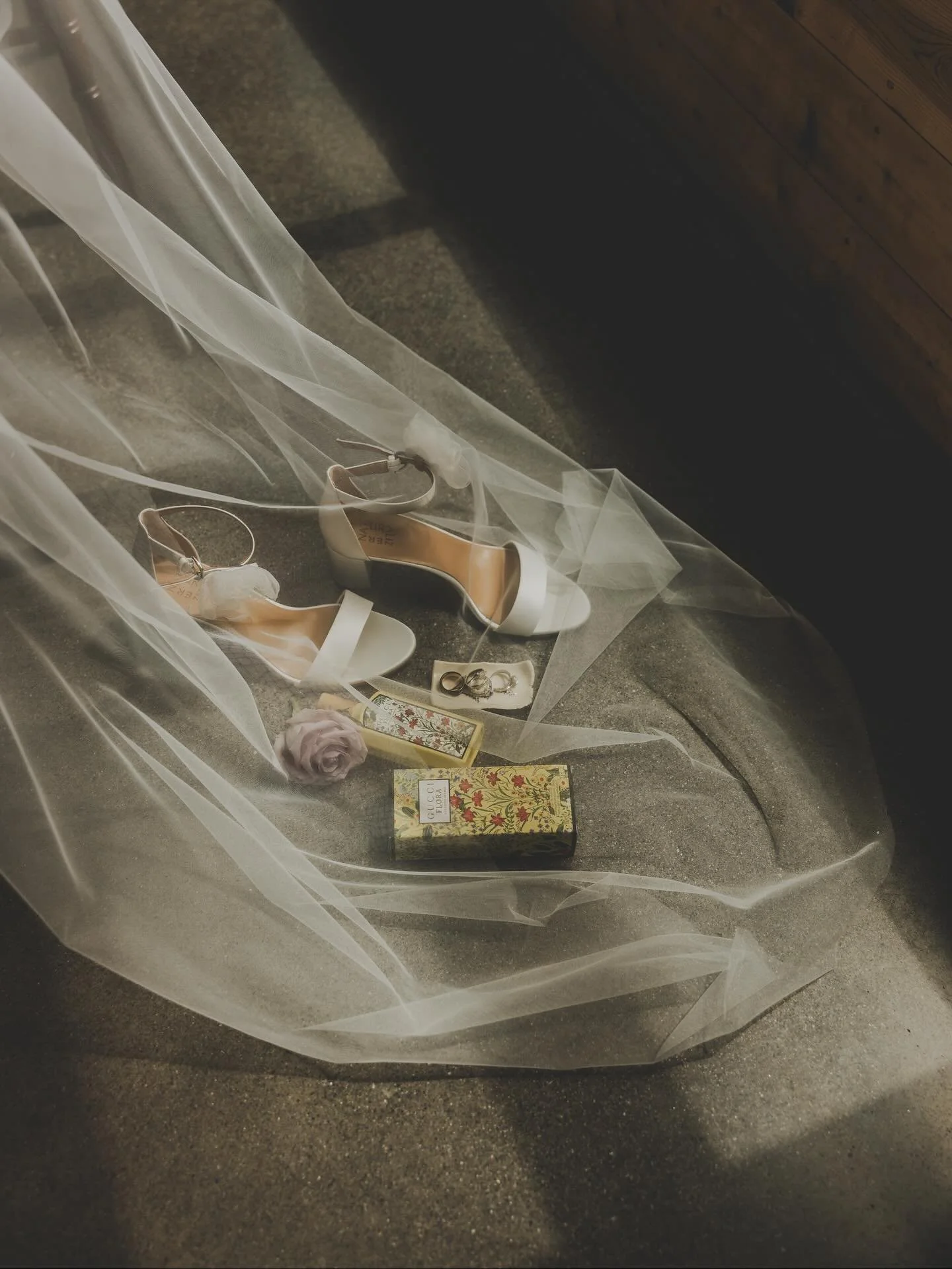 Genevieve and Adam at Trezzi farm #spokaneweddingphotographer #pnwweddingphotographer #greenbluffwedding