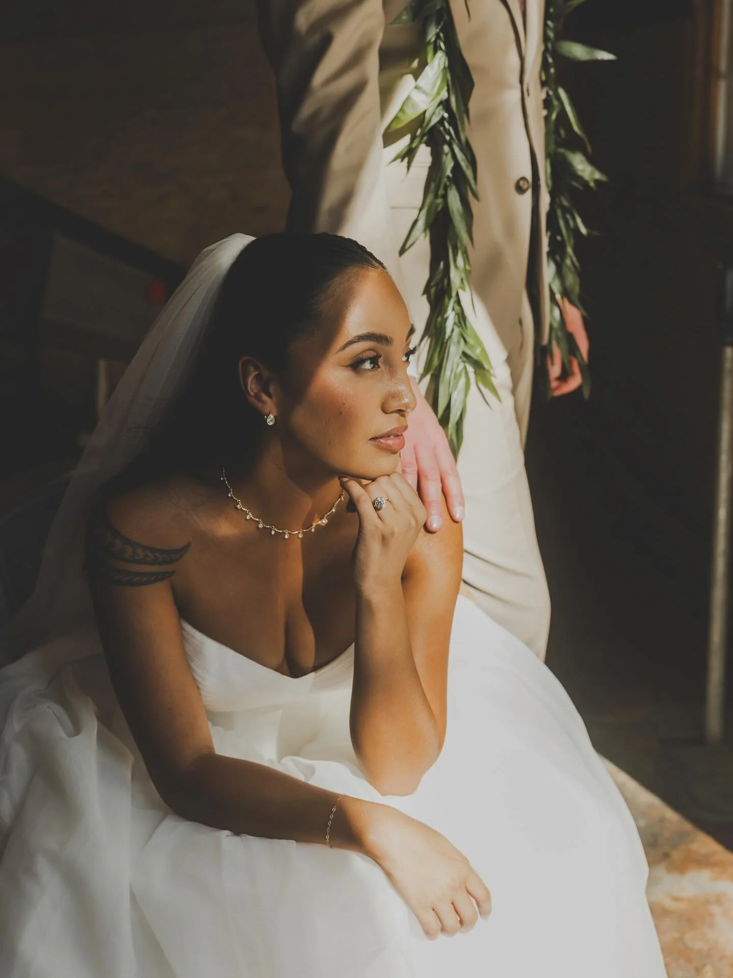 Just a stunning moment of a stunning woman-Hannah #spokaneweddingphotographer  #pnwweddingphotographer #herecomesthebride