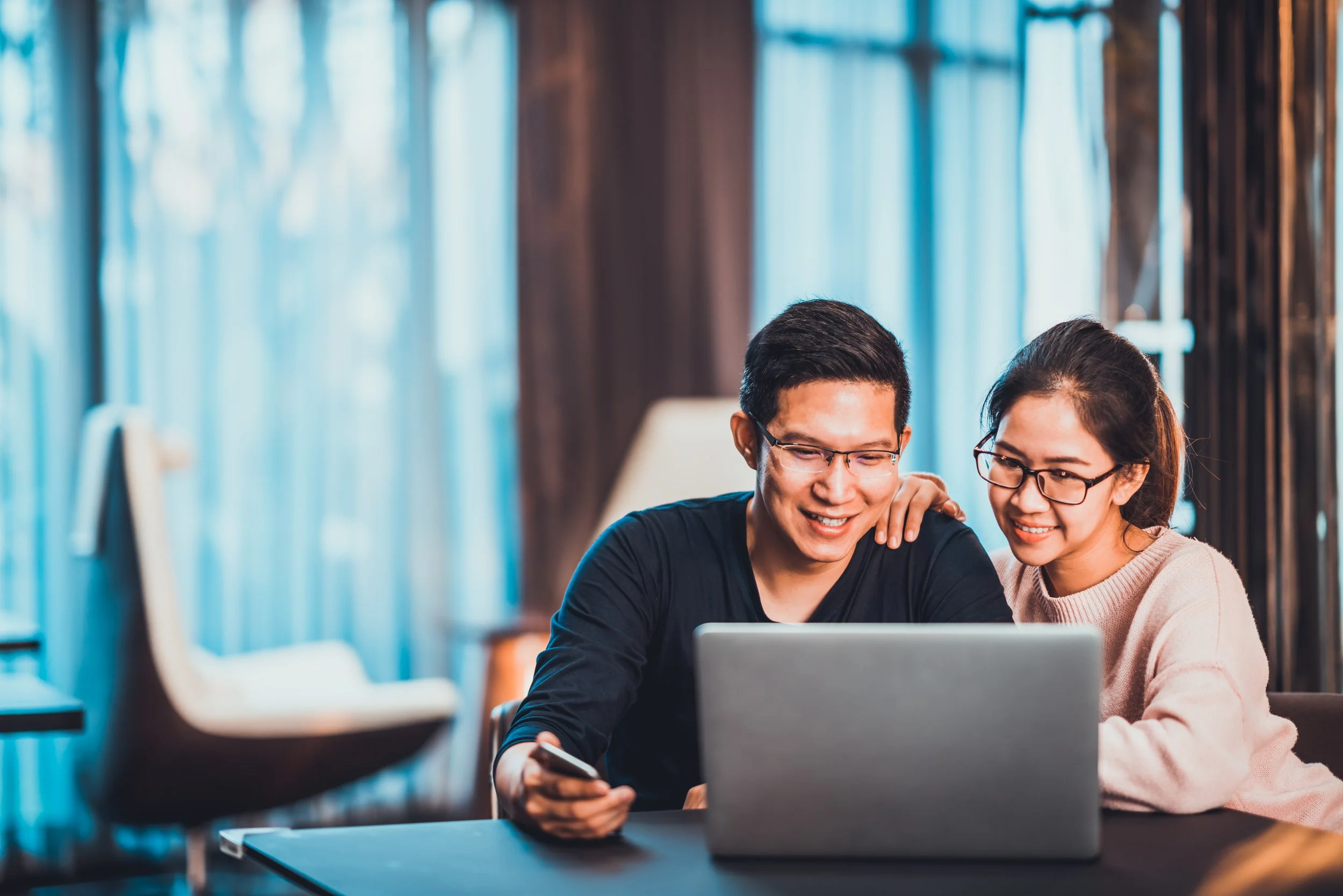 What are effective strategies for Christian executives to strengthen their marriage while managing a business?