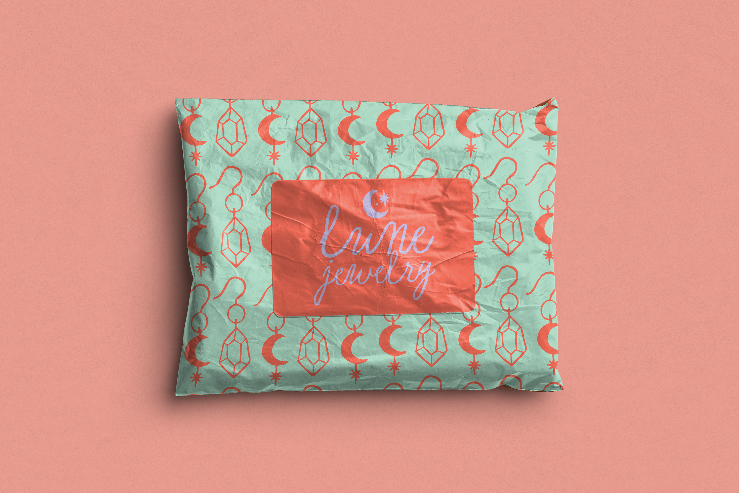 Mailer_Bag_Mockup_with_Sticker.png