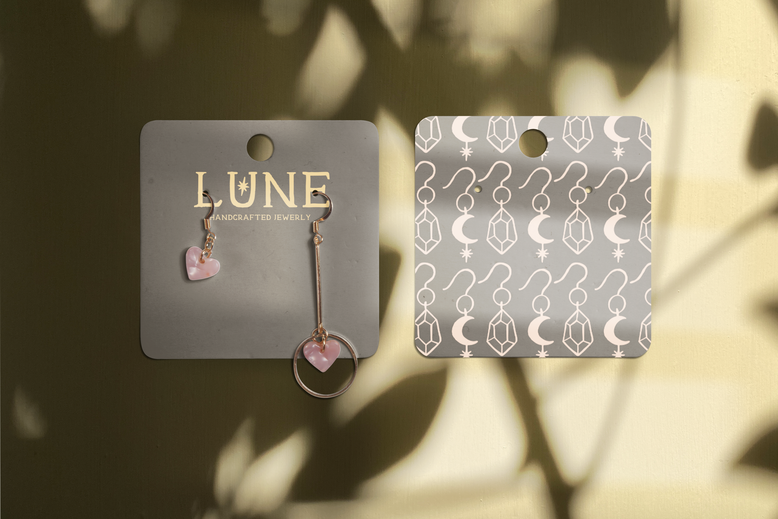 Jewelry_Earrings_Mockup_03.png