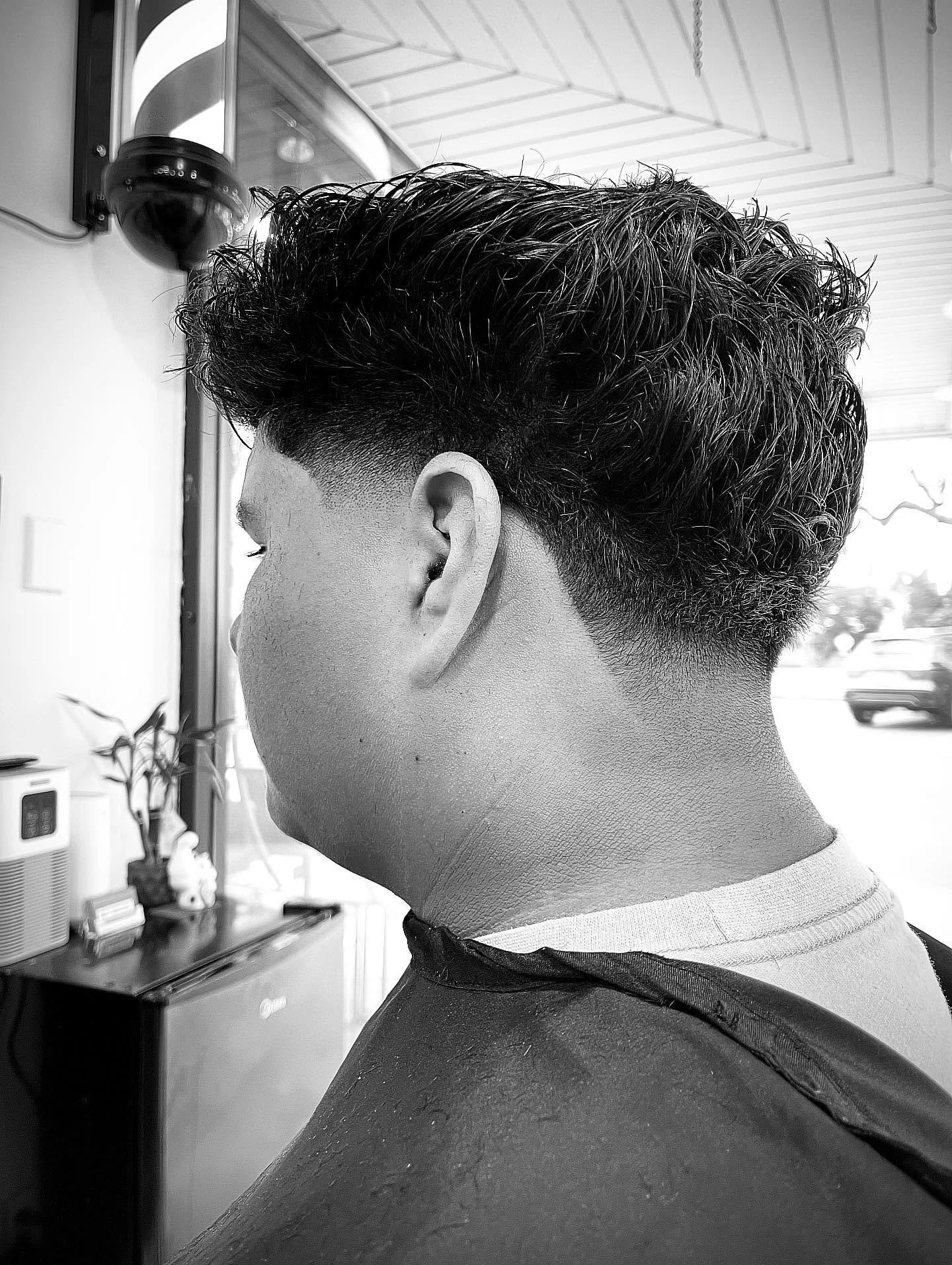 #taper #taperfade #tempfade#templefade  #curlyhair #wavyhair #latinohair #menshair #broccolihead #binhbarbershop #sdbarber #barber #clairemontbarber #clairemontbarbershop