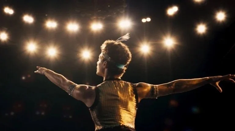 Um Lobo Entre Os Cisnes | Trailer 