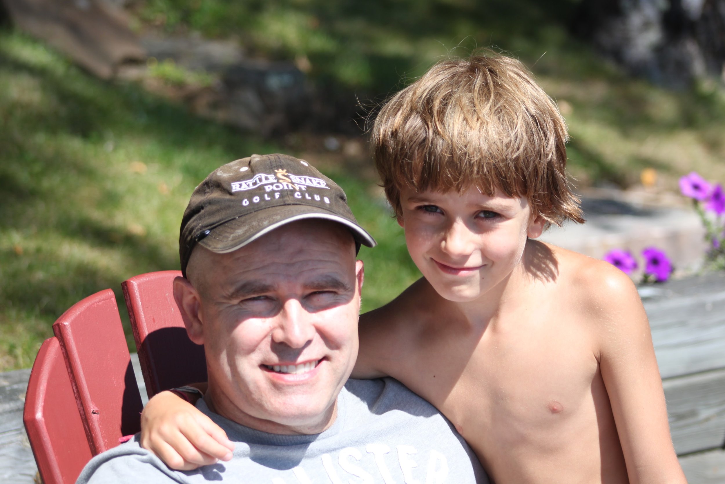 7 Physical Signs Your Neurodivergent Child Is Emotionally Overwhelmed (Before the Meltdown)