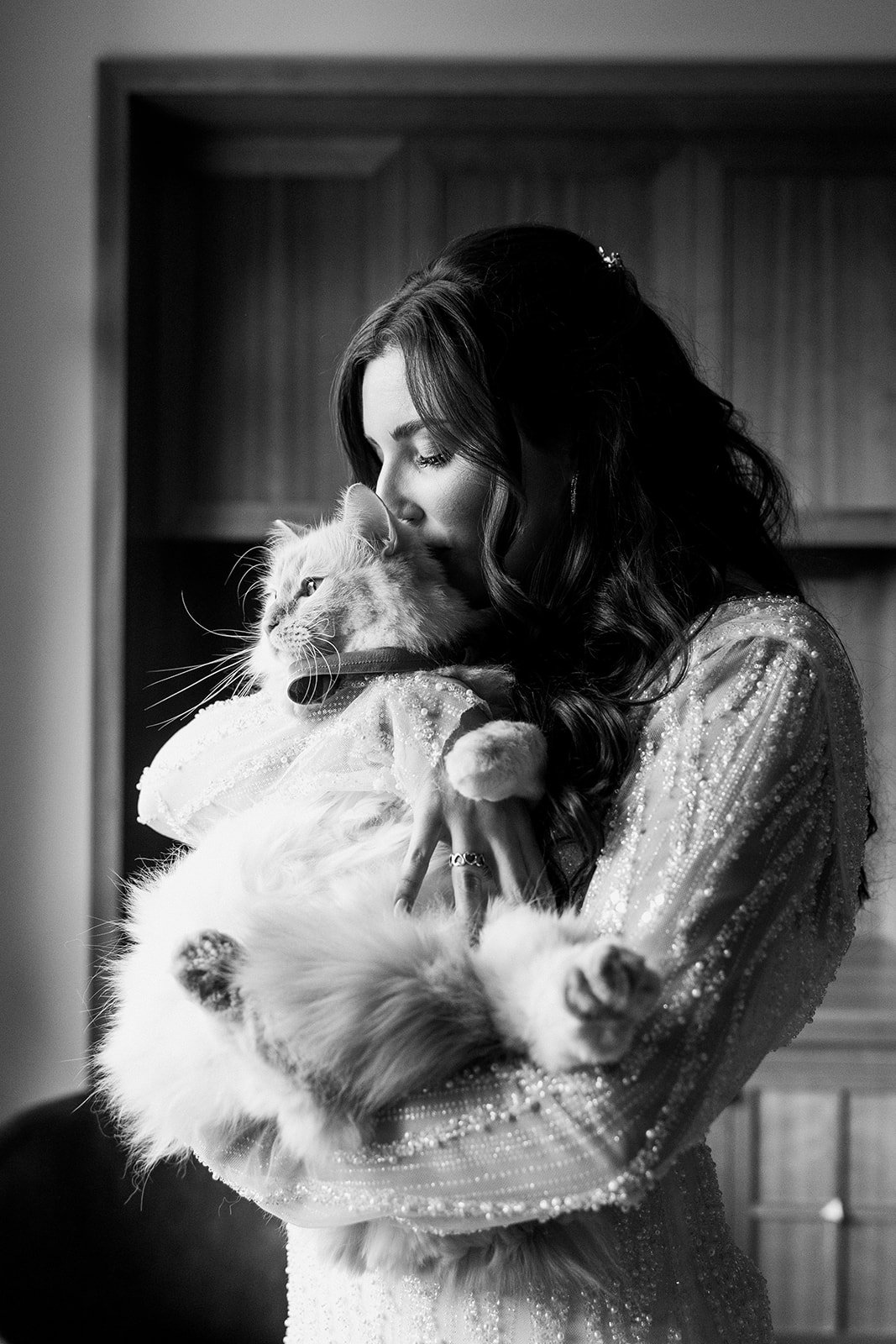 Copy of Gaby & Win Getting Ready (195 of 213).jpg