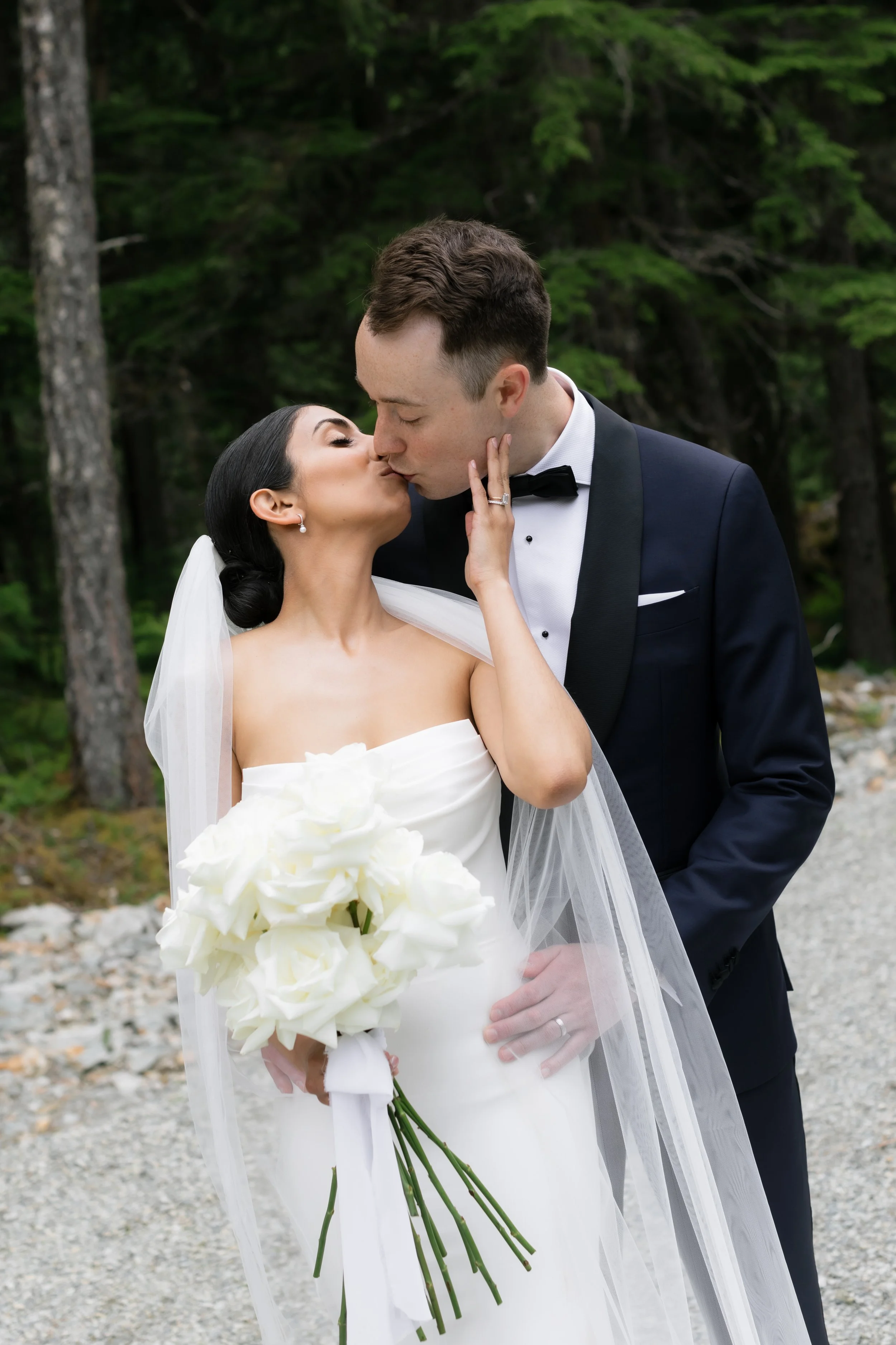 Copy of MeghanHemstraPhotography-Losberg-Wedding-100.jpg