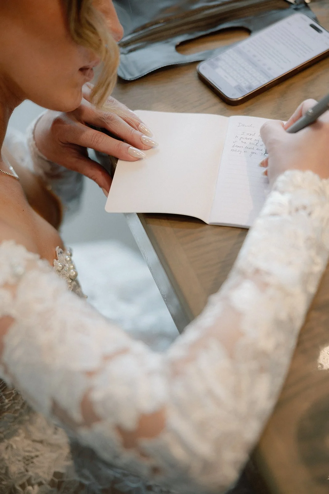 Copy of Caroline & David CANADA 015965.jpg