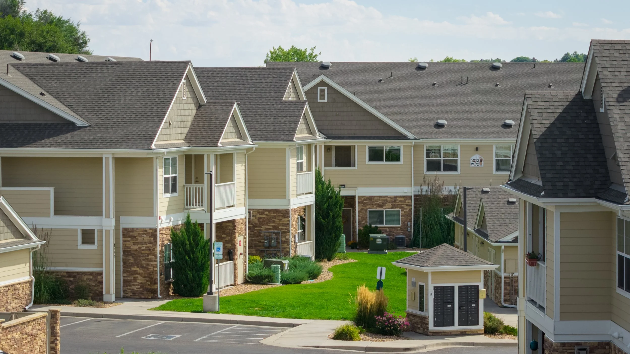 Kipling Commons Apartments-42.jpg