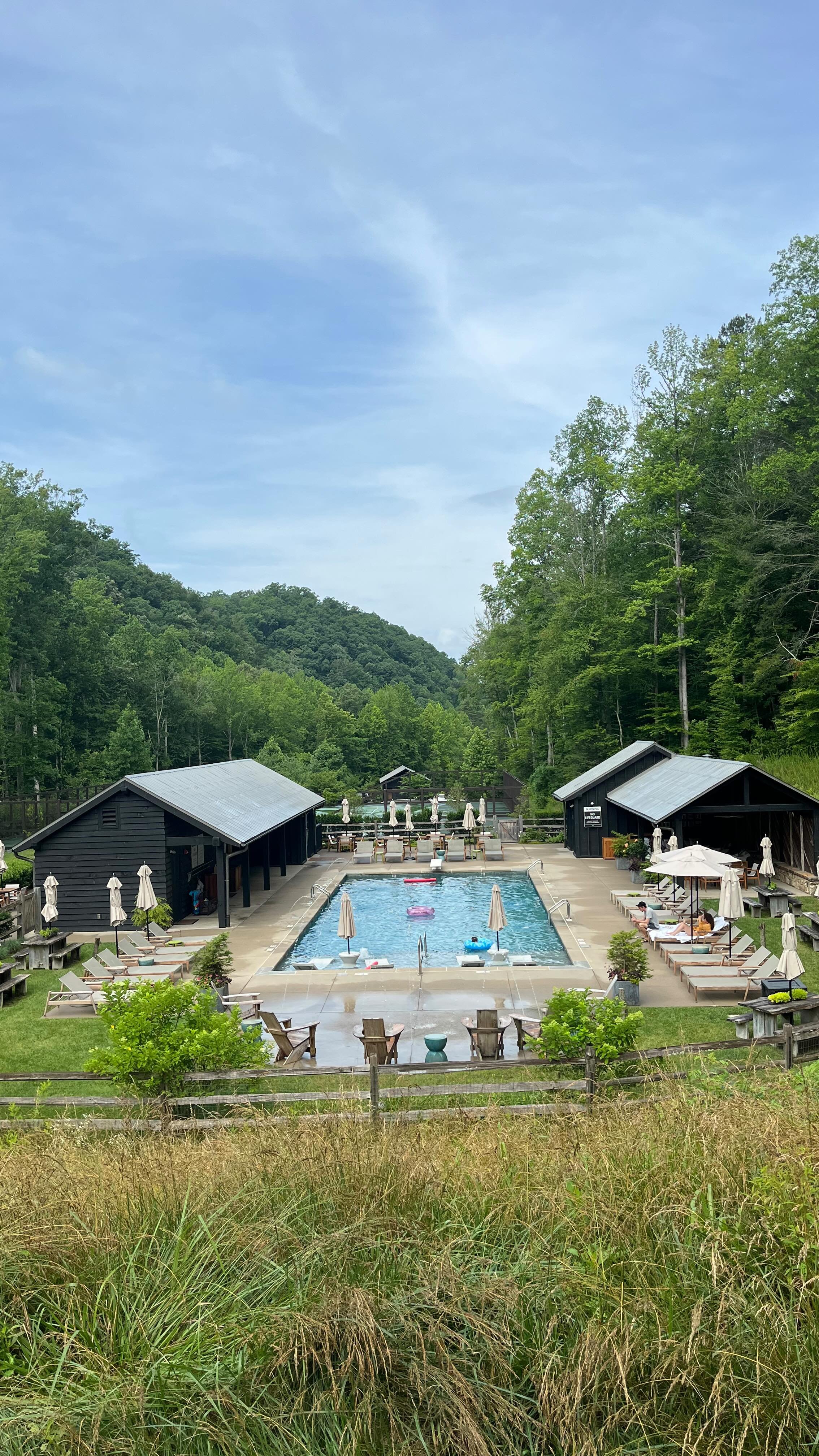✨ Best luxury family resort in the USA? This might be it. Full review of Blackberry Mountain 🍃👨‍👩‍👧‍👦 Kid-friendly, wellness-focused, and seriously stunning. #LuxuryFamilyTravel #BlackberryMountain #FamilyVacationIdeas #LuxuryResorts