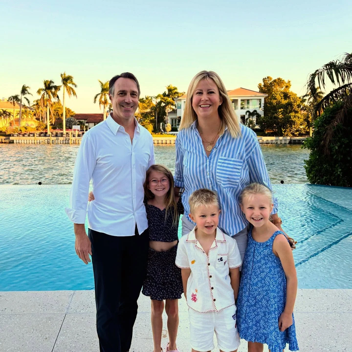 Sorry (not sorry) to say no Turkey Trots were completed. This Thanksgiving was all about pool handstands and staying properly hydrated (Diet Coke alternating with white wine counts, right?). Thankful for these people and their questionable fitness ch