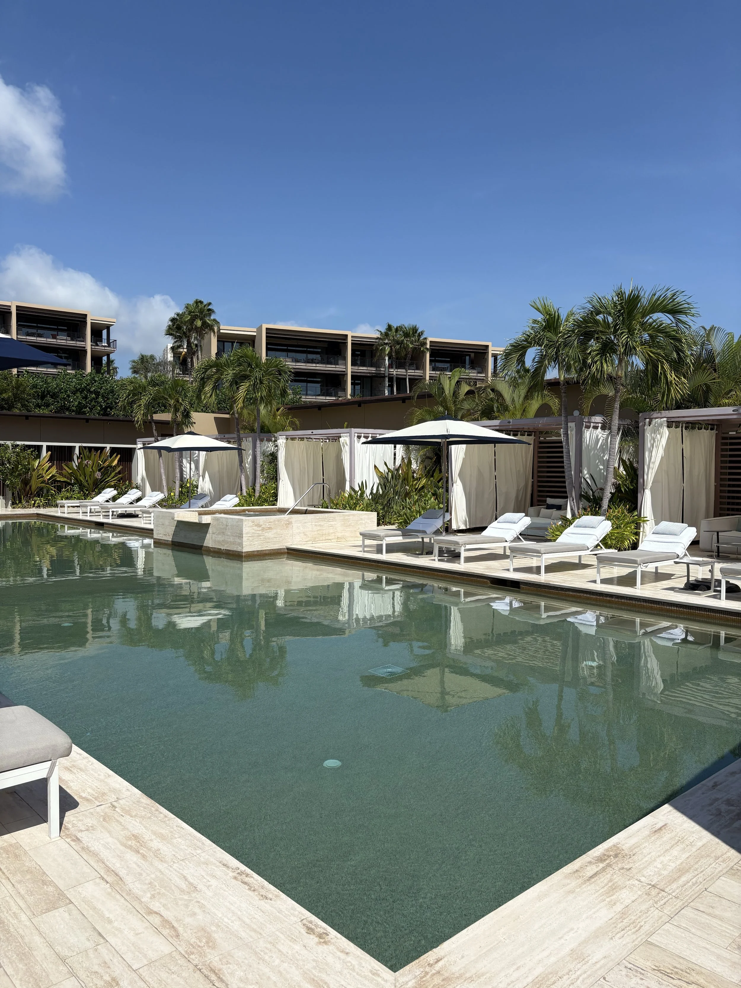 Montage Los Cabos minimalist luxury resort, Santa Maria Bay swimmable beach 2026