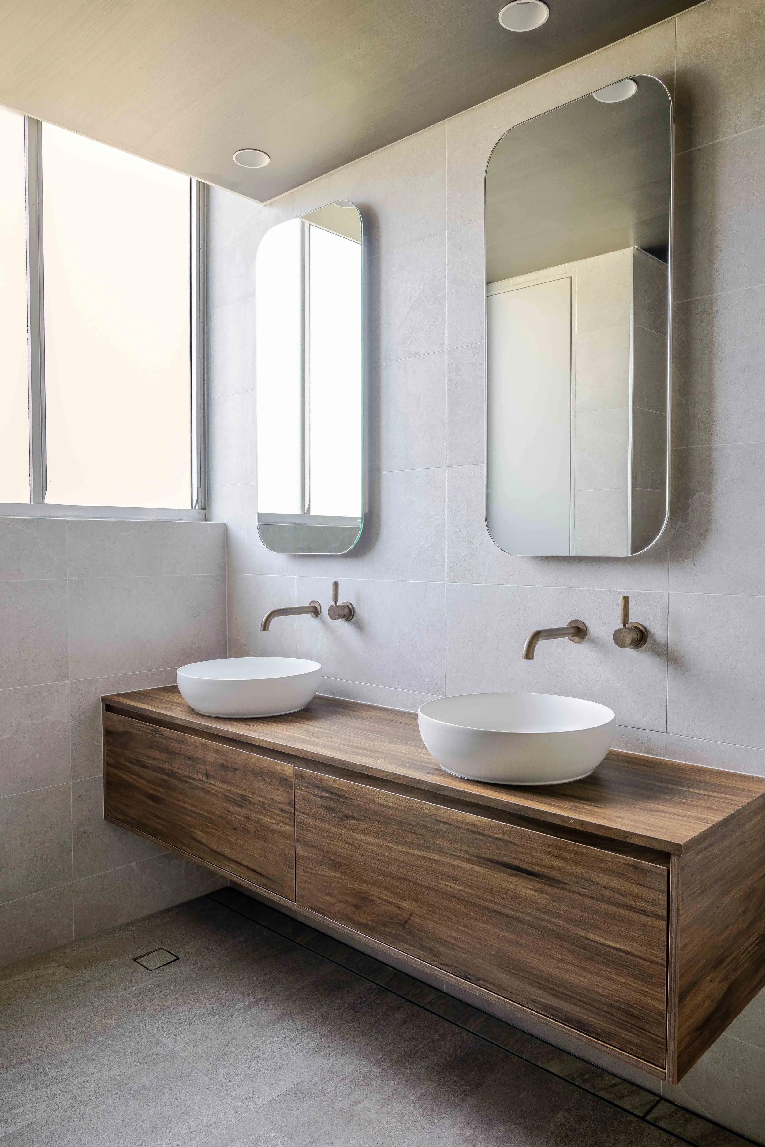 Etham Ave edited LizKeene_0X5A8241.jpg