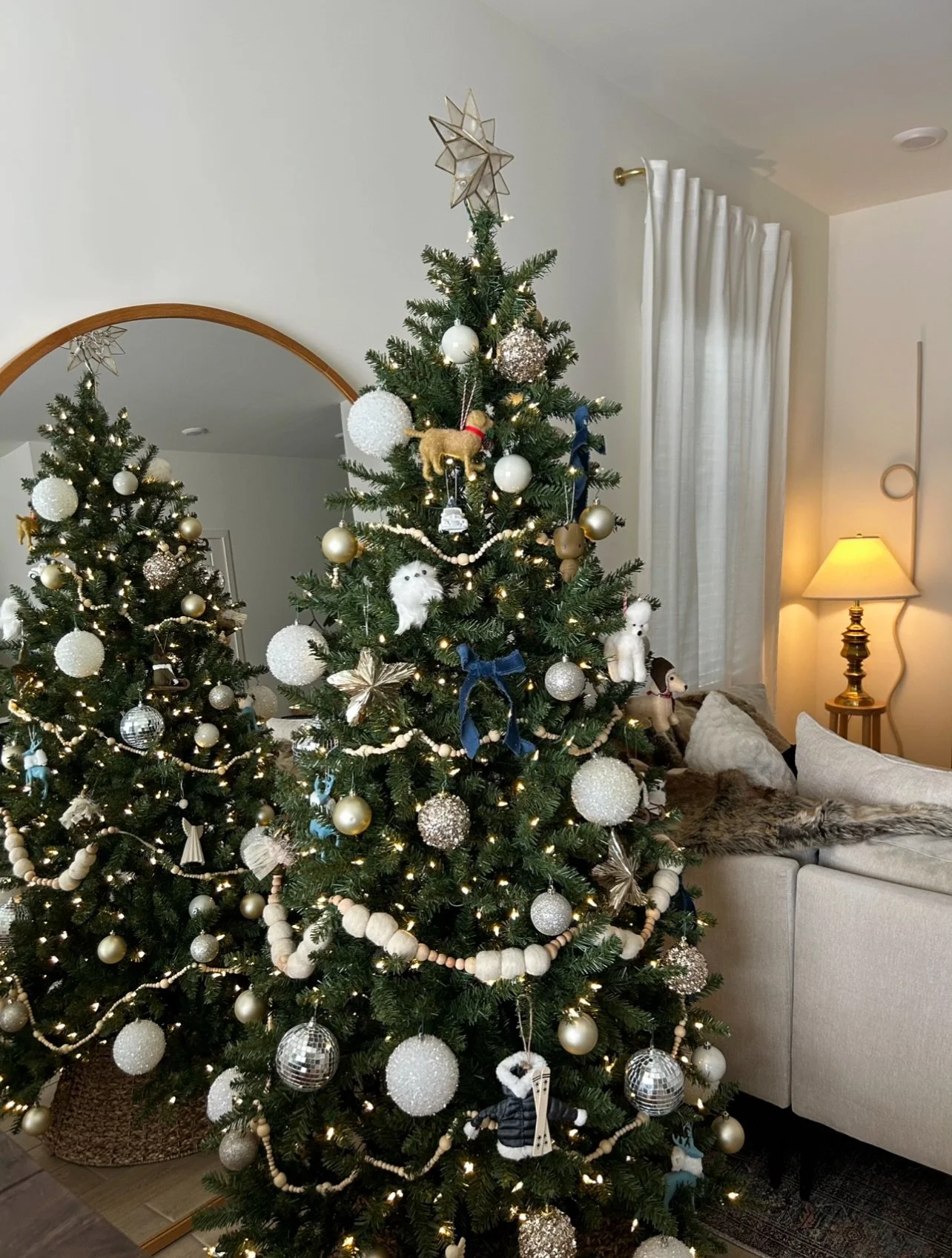 All the festive feels 💞 Wishing you a cozy, Merry Christmas!