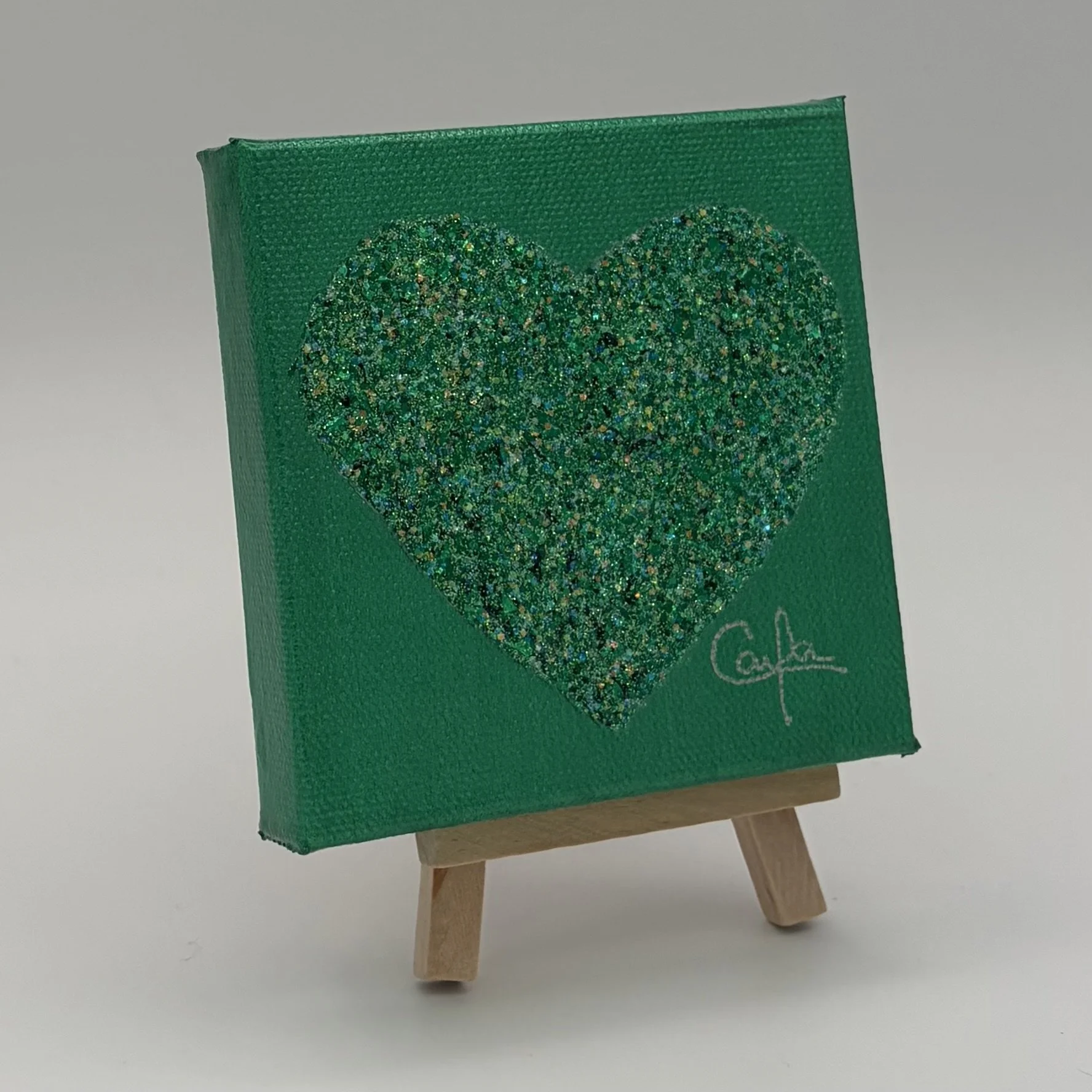 Heart #1121 Metallic Emerald Green with Evergreen Glitter