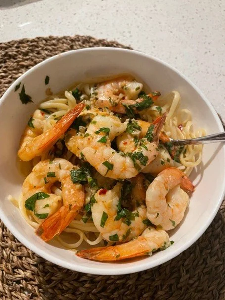 Jackie is now offering seasonal, Mediterranean flavors on Homemade! Her Shrimp Scampi, Harvest Salad, and Chicken Quesadillas are all must-haves

Link in bio to book!