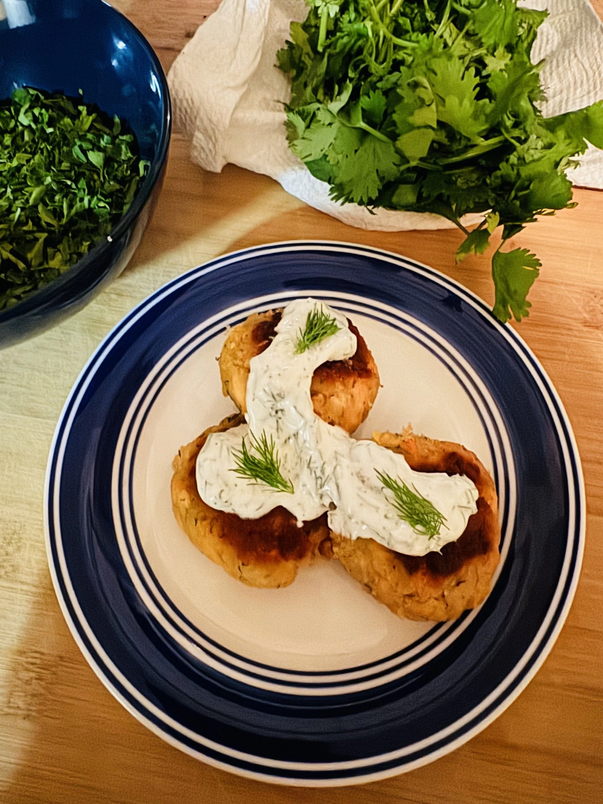 Salmon cakes.jpeg