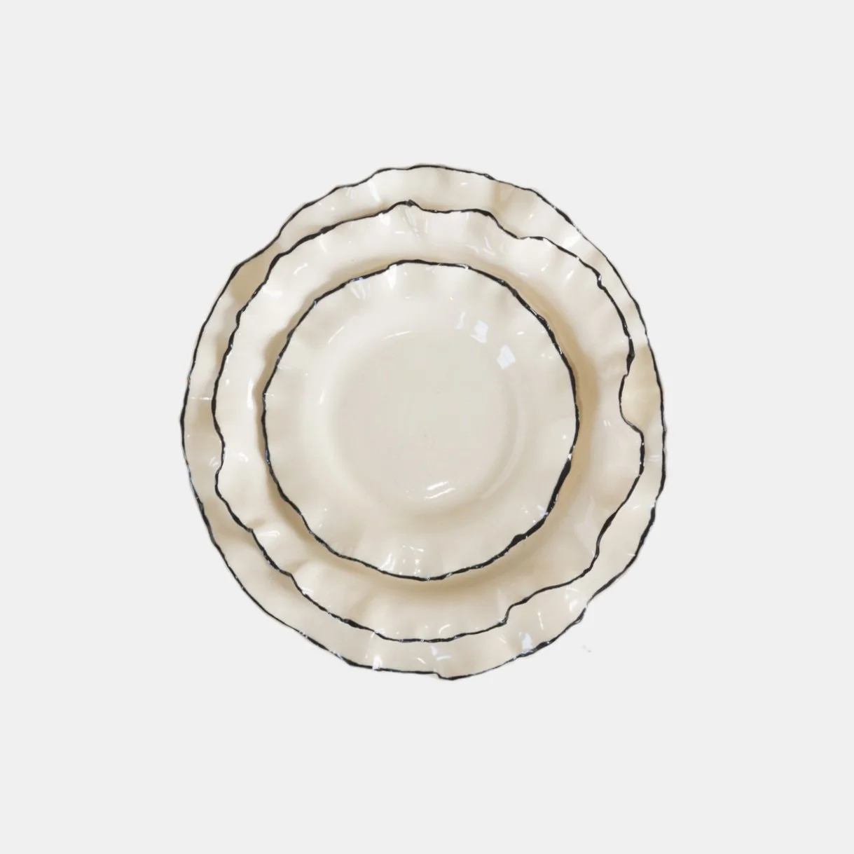 GRACE | SCALLOPED EDGE