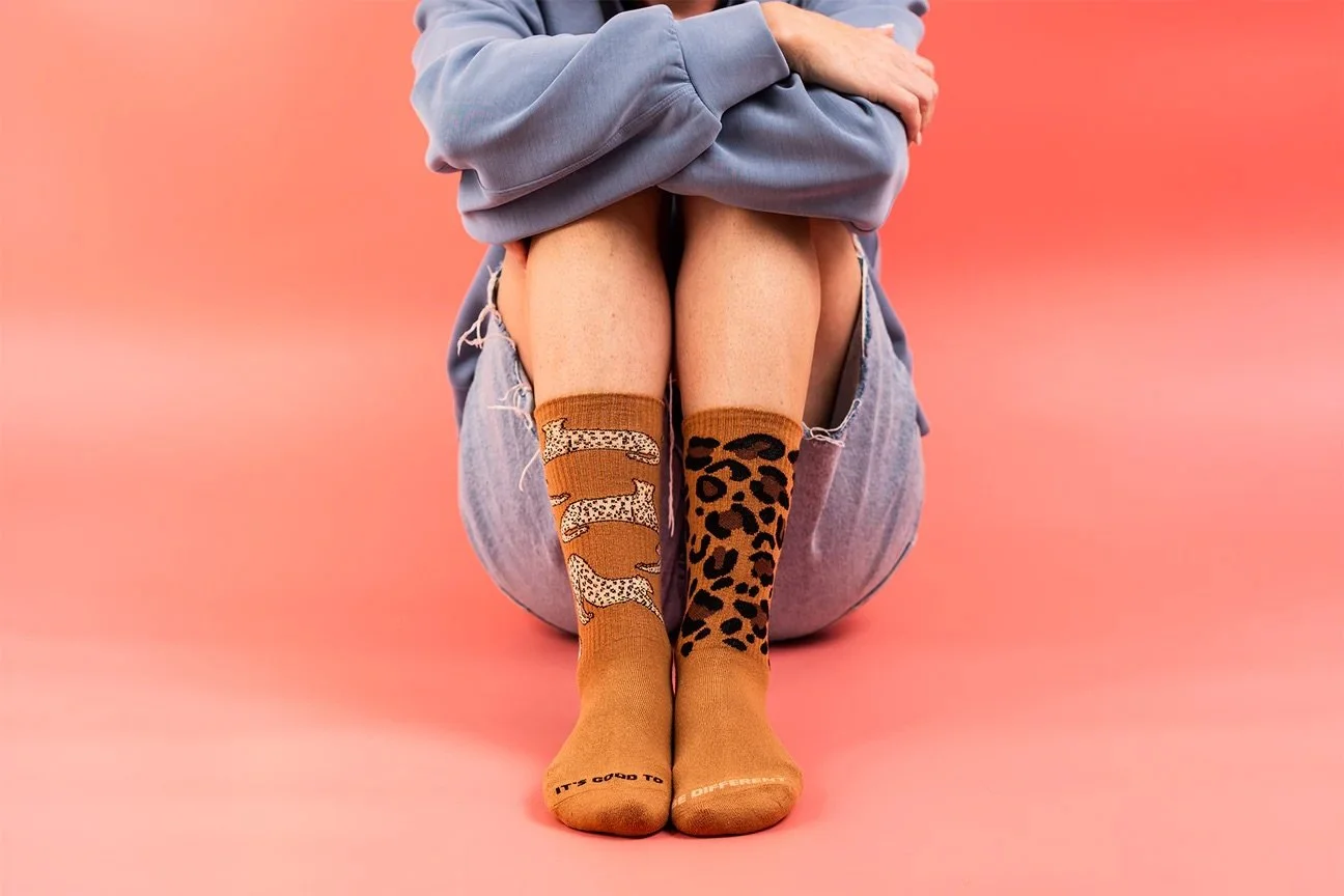 ATHW0021Women_sLeopard_PatternAthleticMistmatchedSock_Lifestyle_1296x.jpg