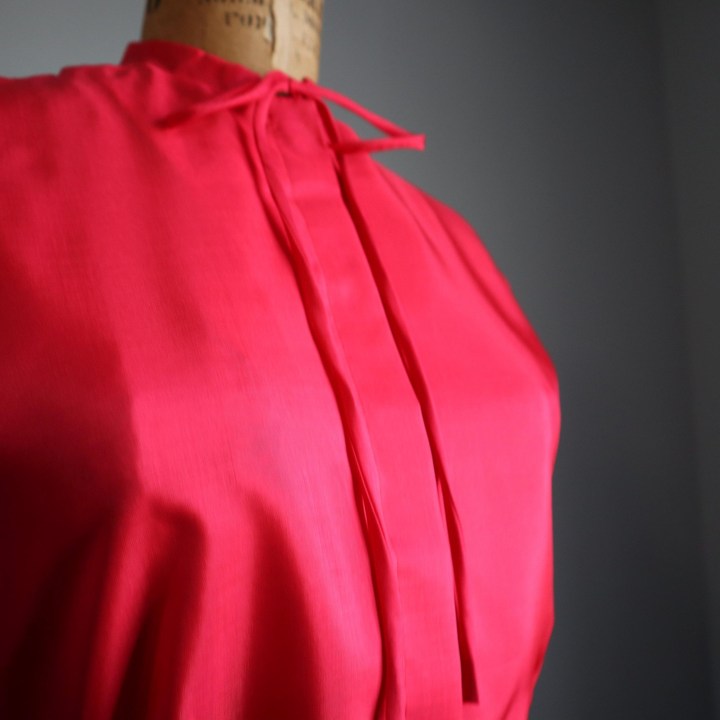 https://i.etsystatic.com/20806851/r/il/e537a4/6607820074/il_fullxfull.6607820074_a68m.jpg