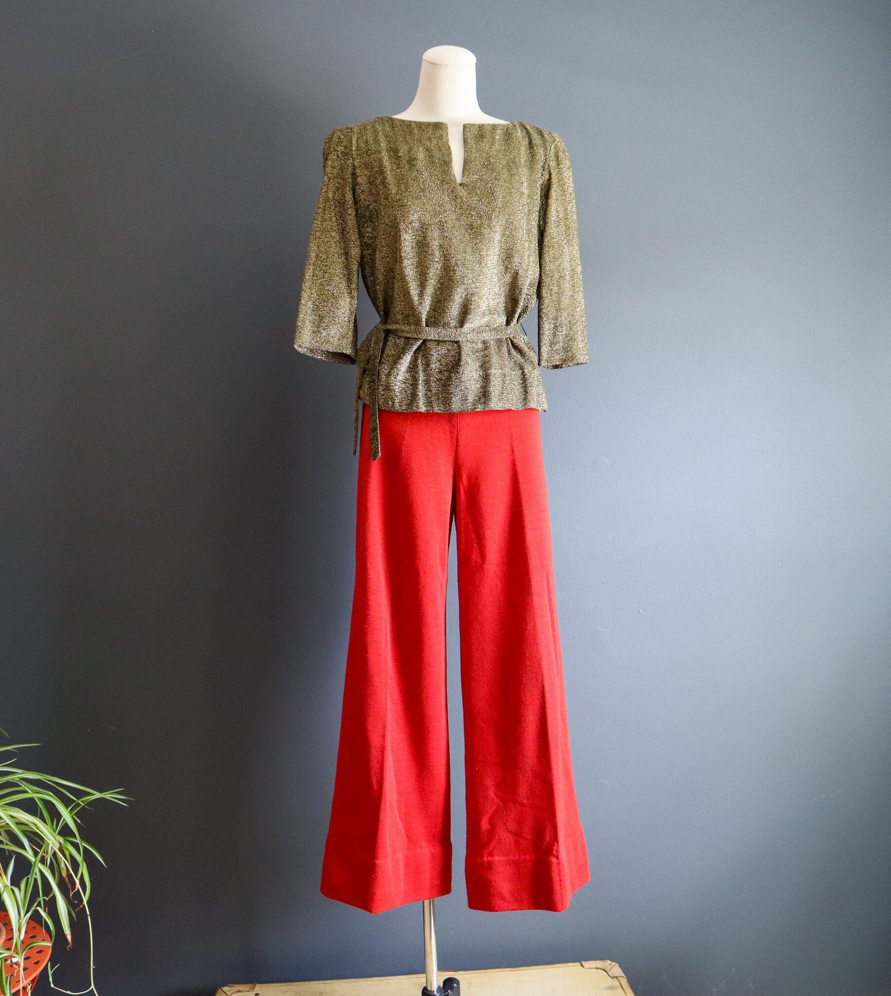 https://i.etsystatic.com/20806851/r/il/669e3a/5706519310/il_fullxfull.5706519310_pesr.jpg