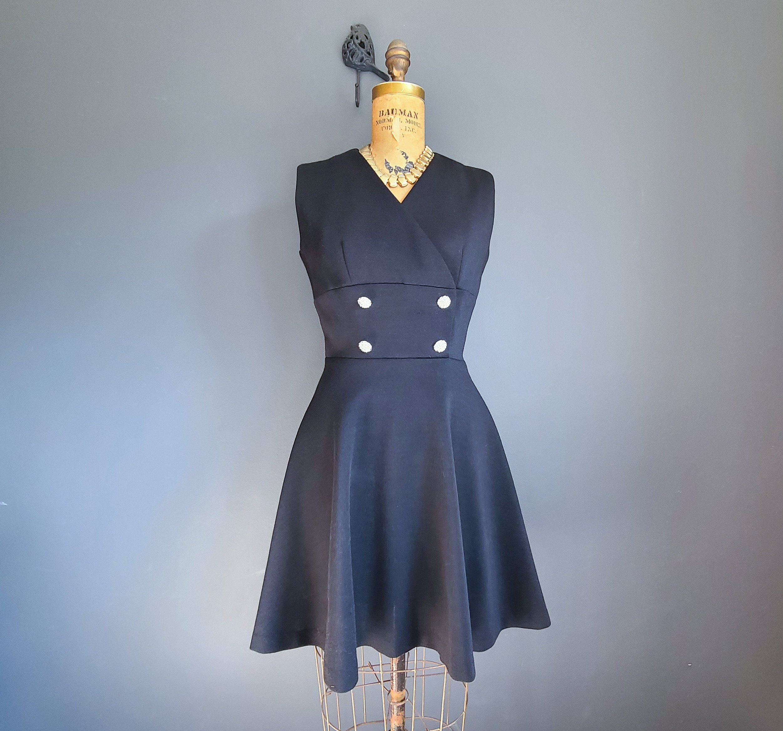 https://i.etsystatic.com/20806851/r/il/d2c490/3840451457/il_fullxfull.3840451457_phuz.jpg