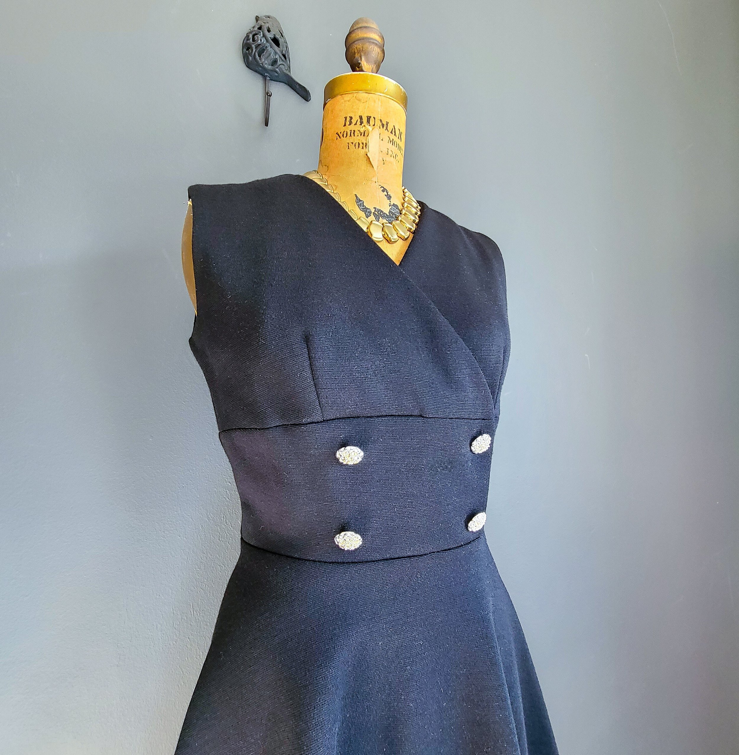 https://i.etsystatic.com/20806851/r/il/f2fd70/3792860768/il_fullxfull.3792860768_g4n2.jpg