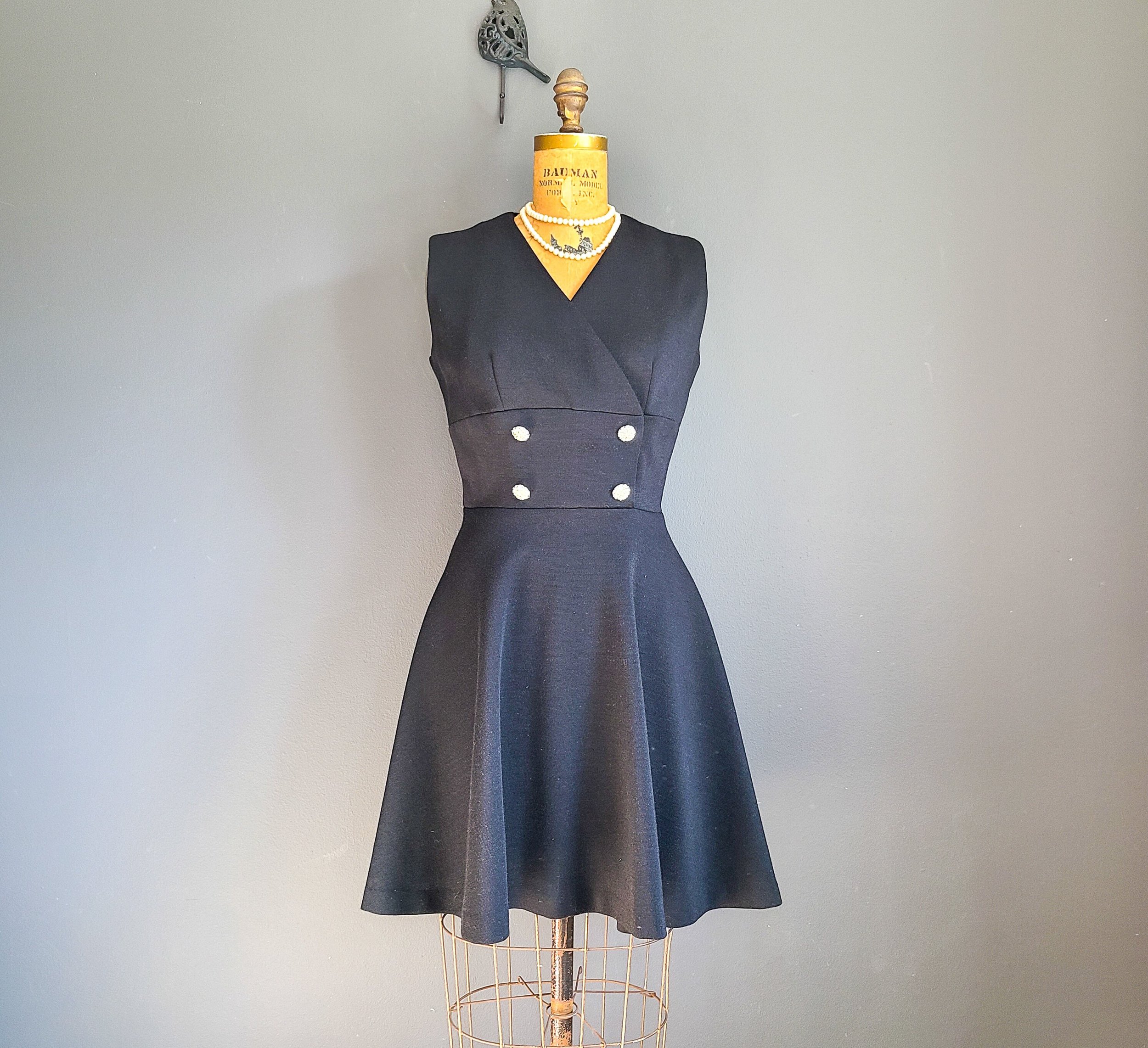 https://i.etsystatic.com/20806851/r/il/6343d7/3840450037/il_fullxfull.3840450037_titn.jpg