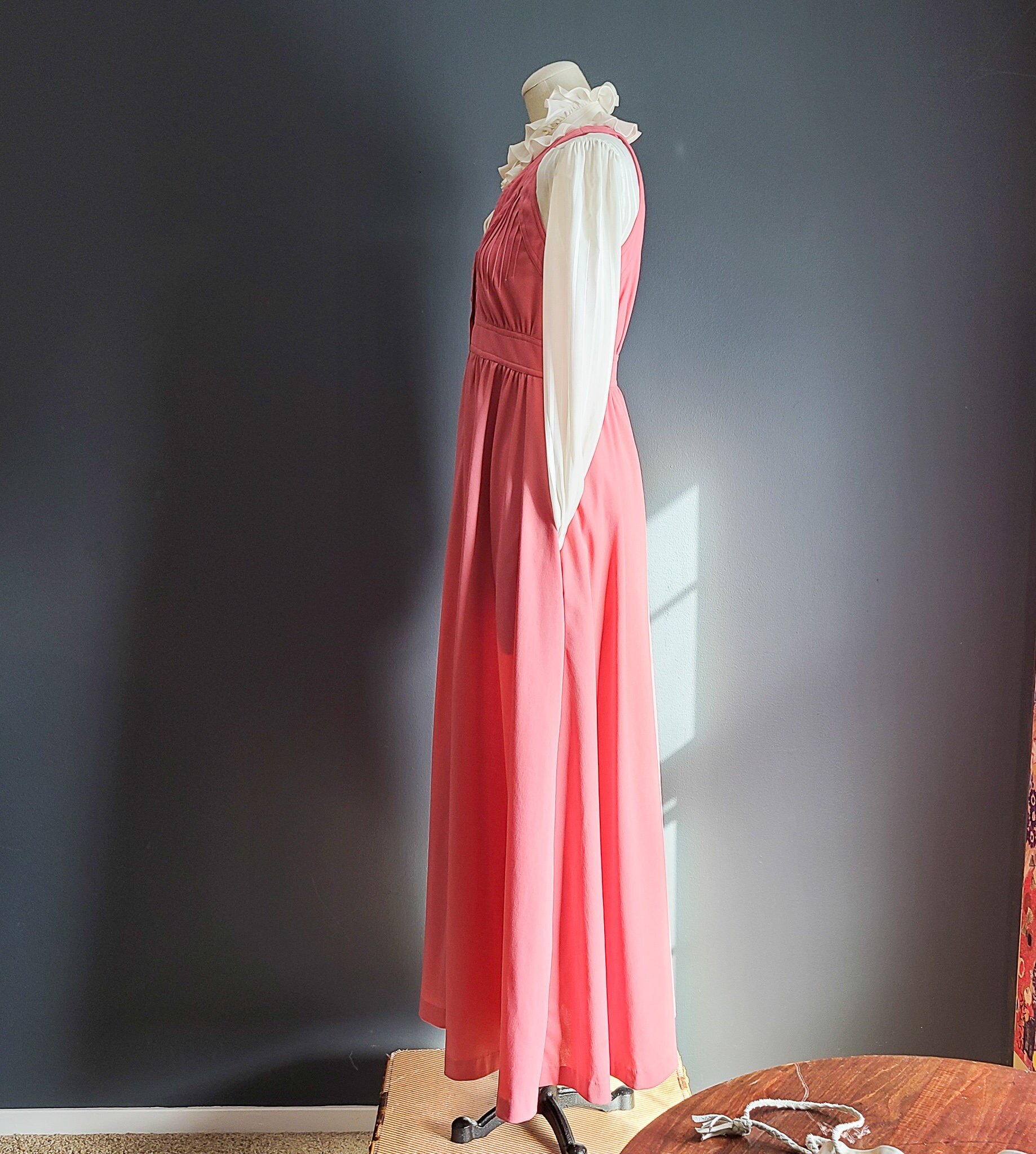 https://i.etsystatic.com/20806851/r/il/8f71d3/3643886261/il_fullxfull.3643886261_e97d.jpg