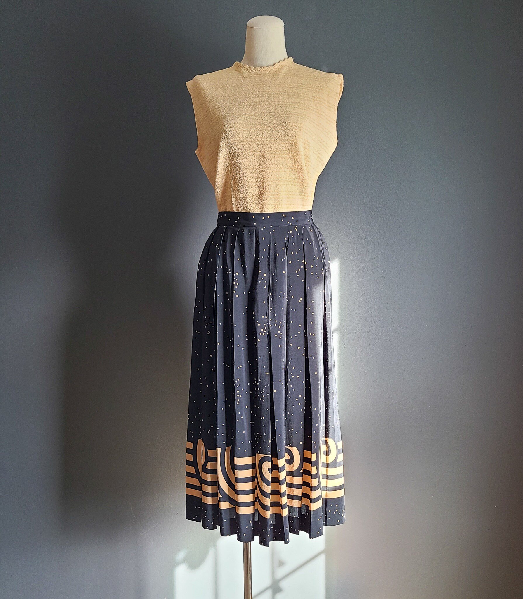 https://i.etsystatic.com/20806851/r/il/d64c64/3610280692/il_fullxfull.3610280692_2n1q.jpg