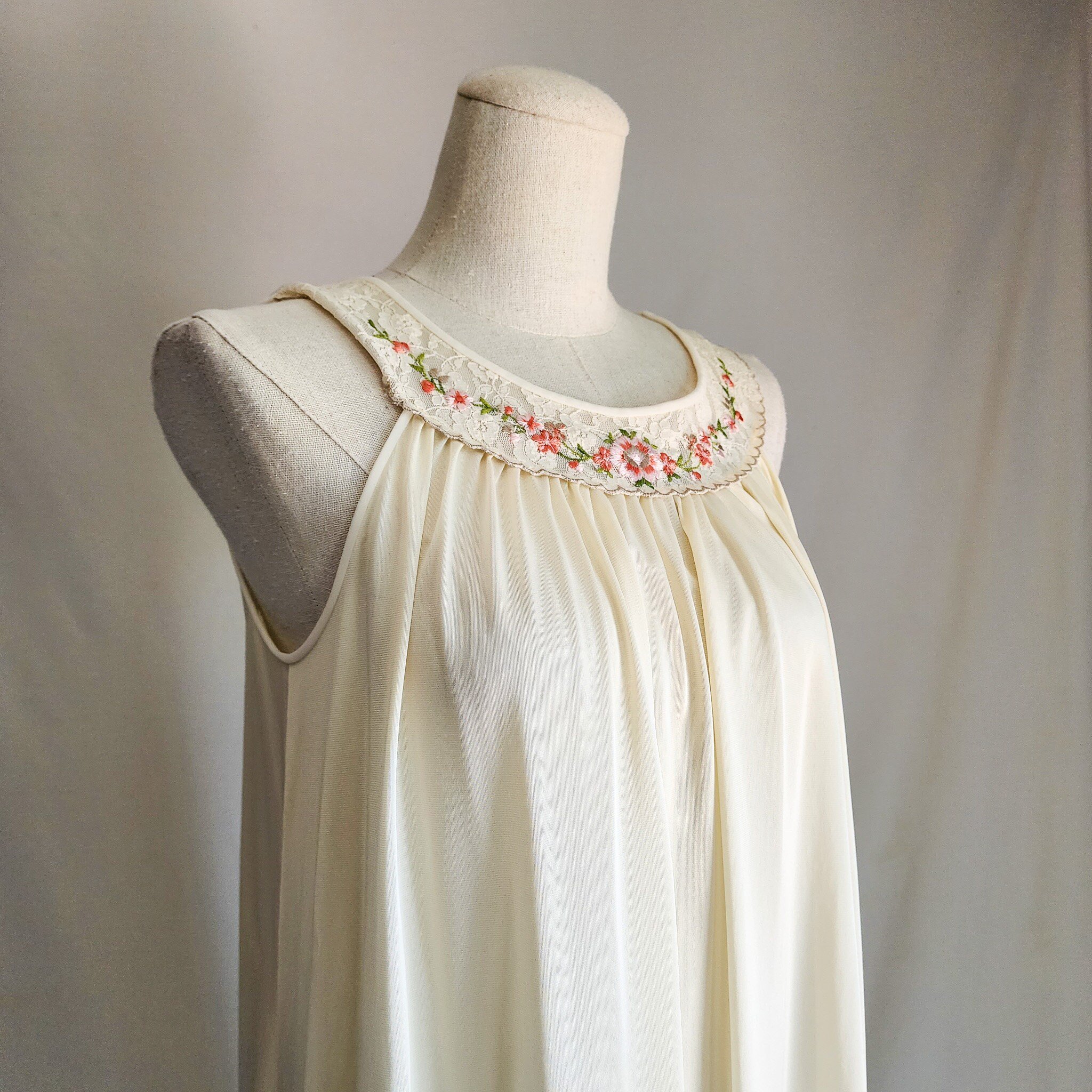 https://i.etsystatic.com/20806851/r/il/845f6a/5243814876/il_fullxfull.5243814876_o01q.jpg