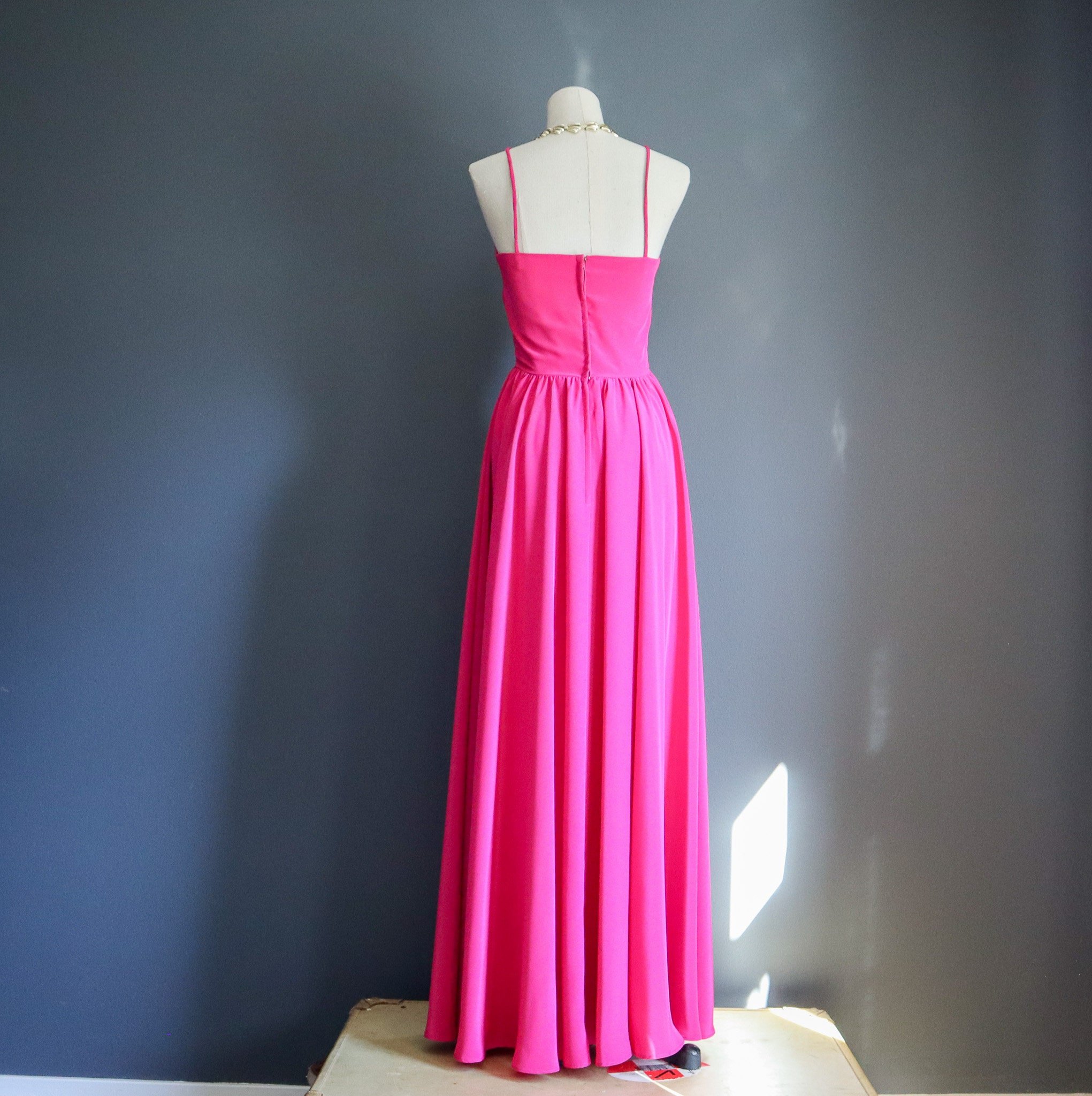 https://i.etsystatic.com/20806851/r/il/dc0f65/4587063506/il_fullxfull.4587063506_kxdq.jpg