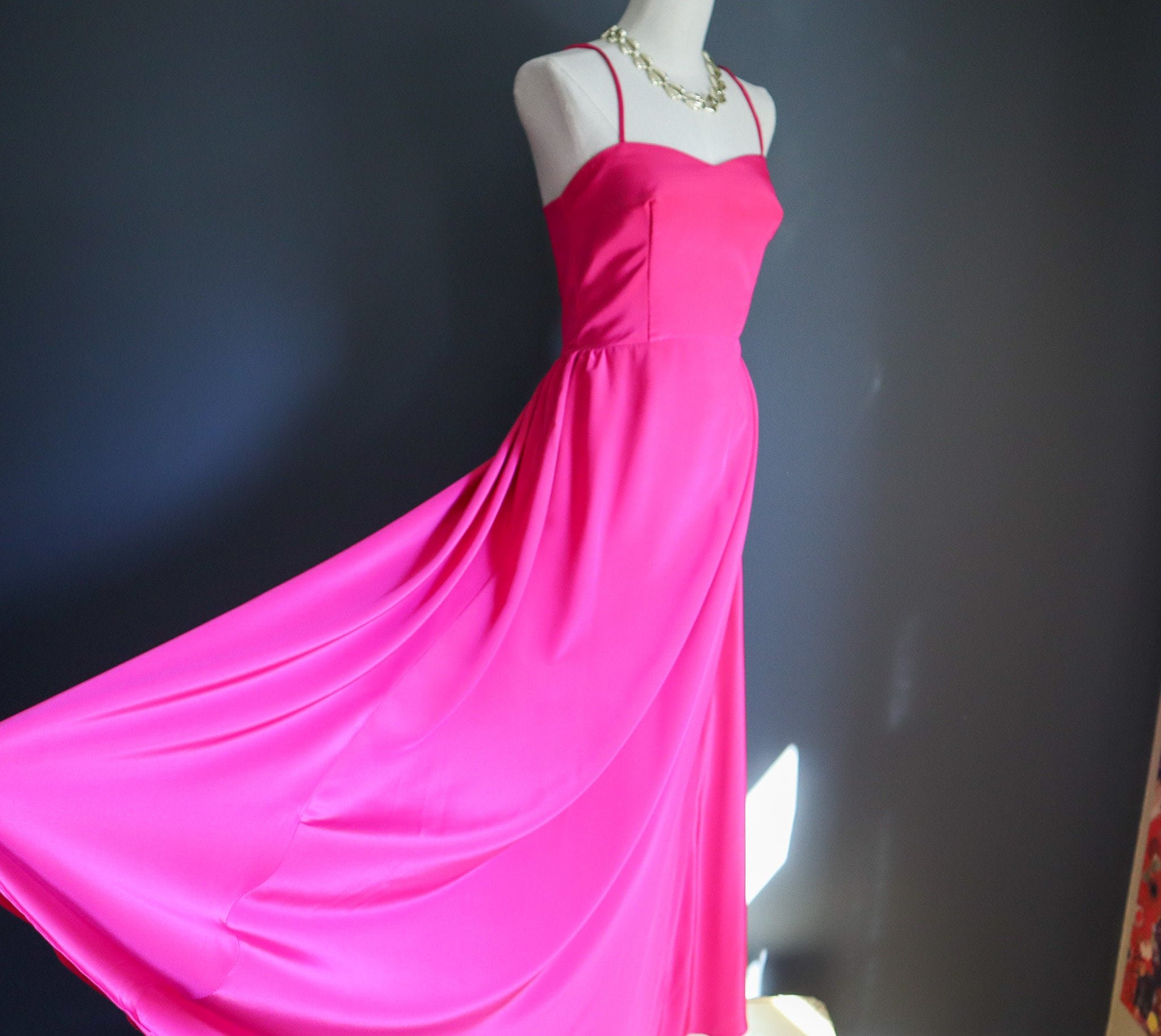 https://i.etsystatic.com/20806851/r/il/32a7f8/4635297791/il_fullxfull.4635297791_mo21.jpg