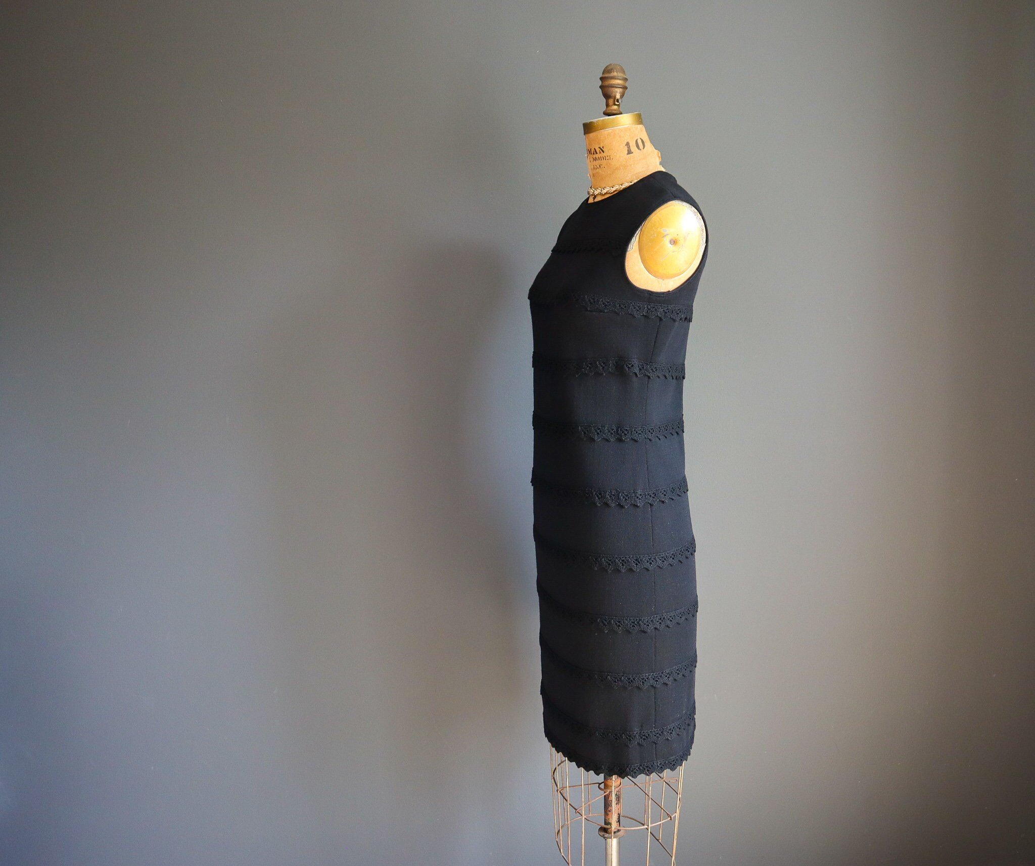 https://i.etsystatic.com/20806851/r/il/7579c5/3950095877/il_fullxfull.3950095877_dxik.jpg