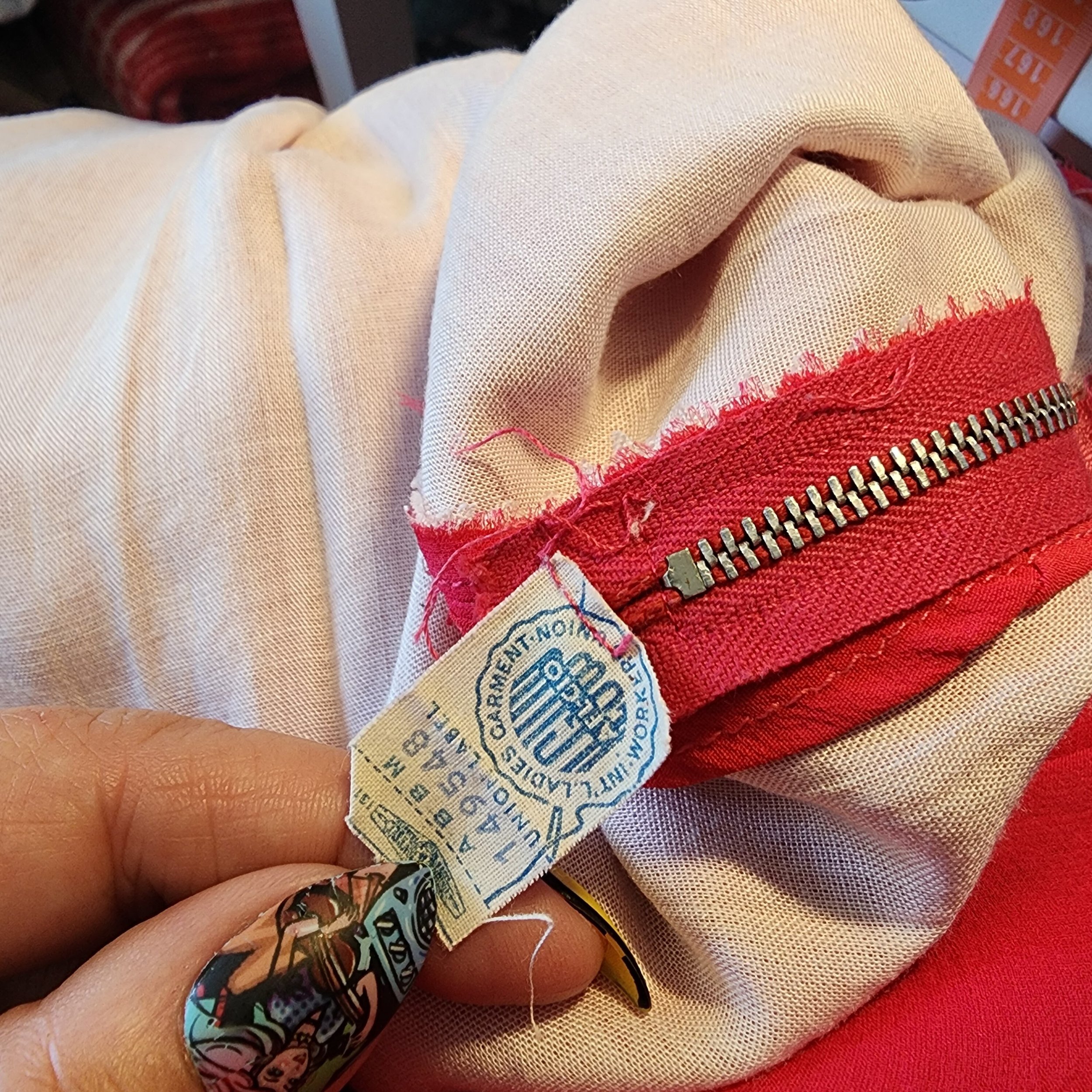 https://i.etsystatic.com/20806851/r/il/e3e7a5/5849095388/il_fullxfull.5849095388_h1d8.jpg