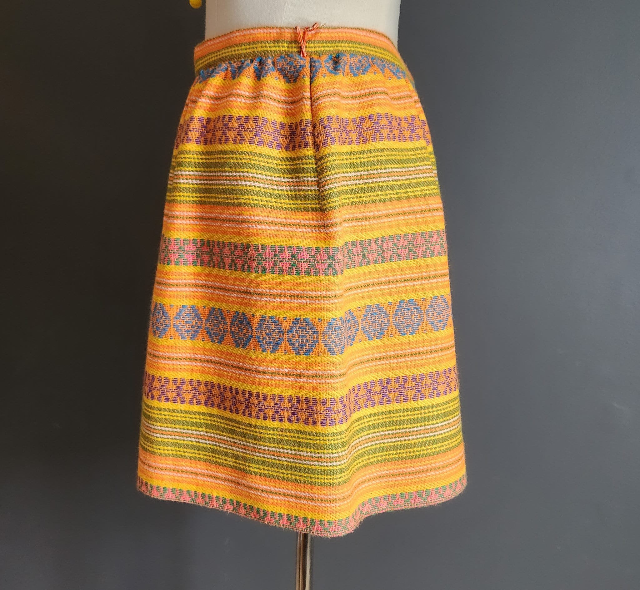 https://i.etsystatic.com/20806851/r/il/2c4866/5731170984/il_fullxfull.5731170984_s4td.jpg