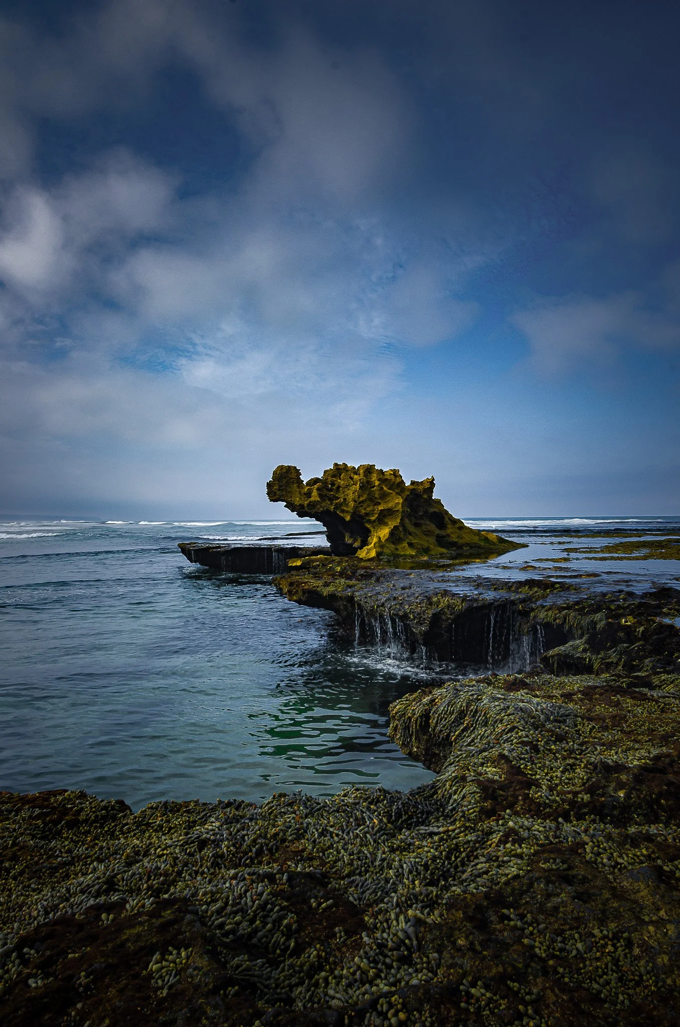 The profile of the Dragon Head at Number 16 Beach