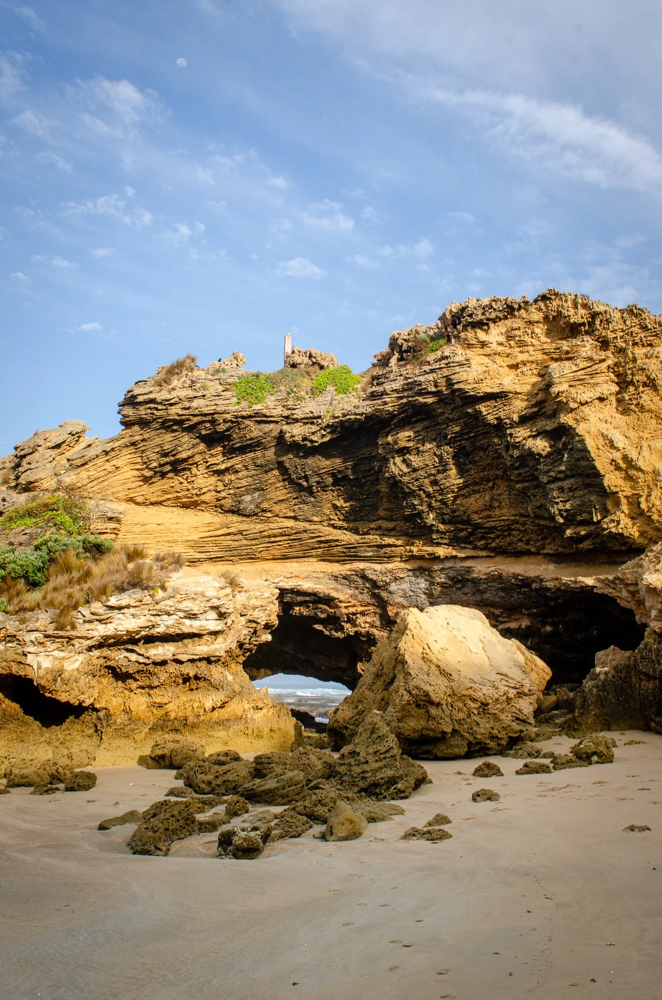 The natural Arch at Number 16 Beach