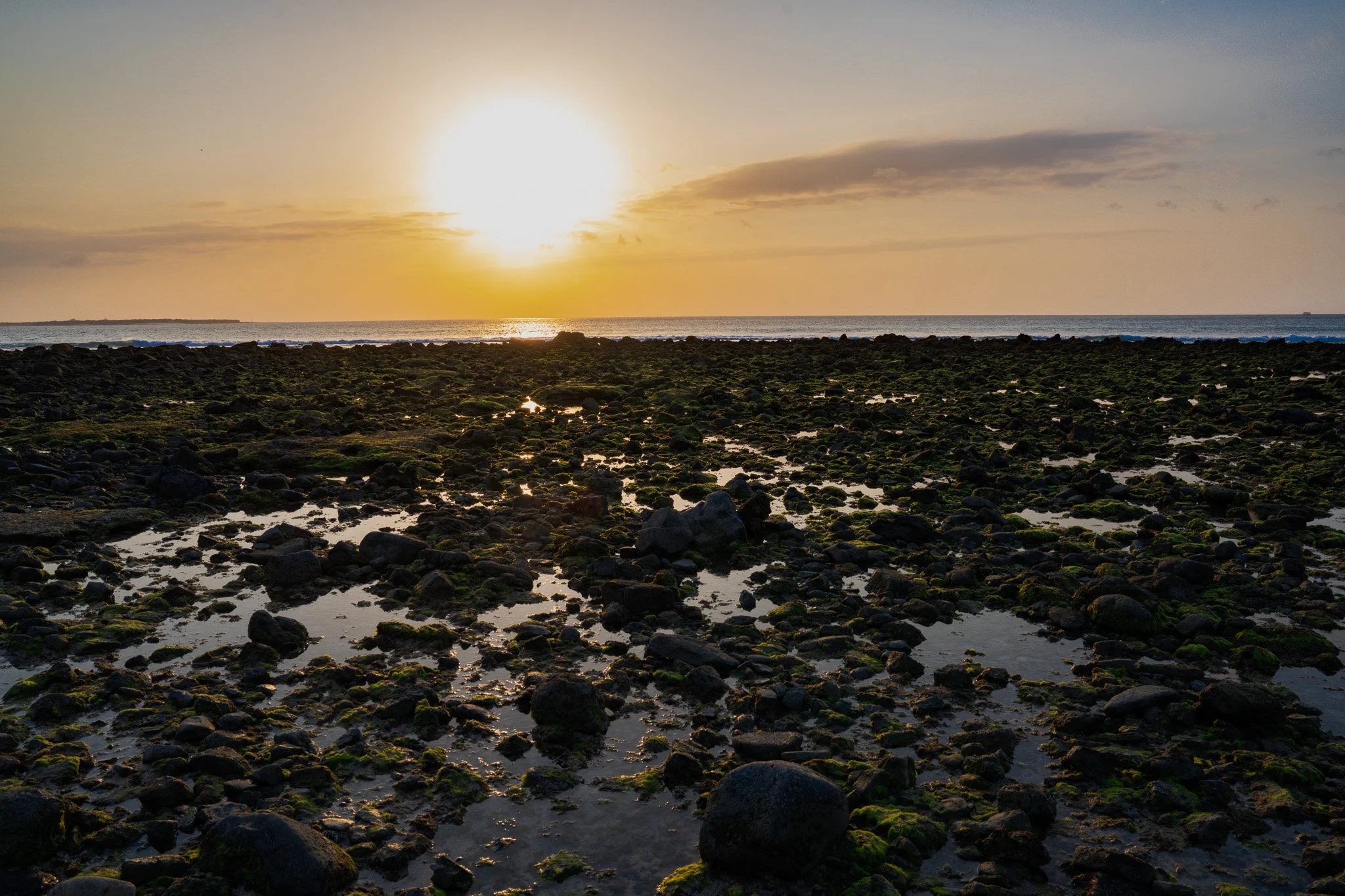 pulau_semau_pantai_liman_sunset_dark.jpg