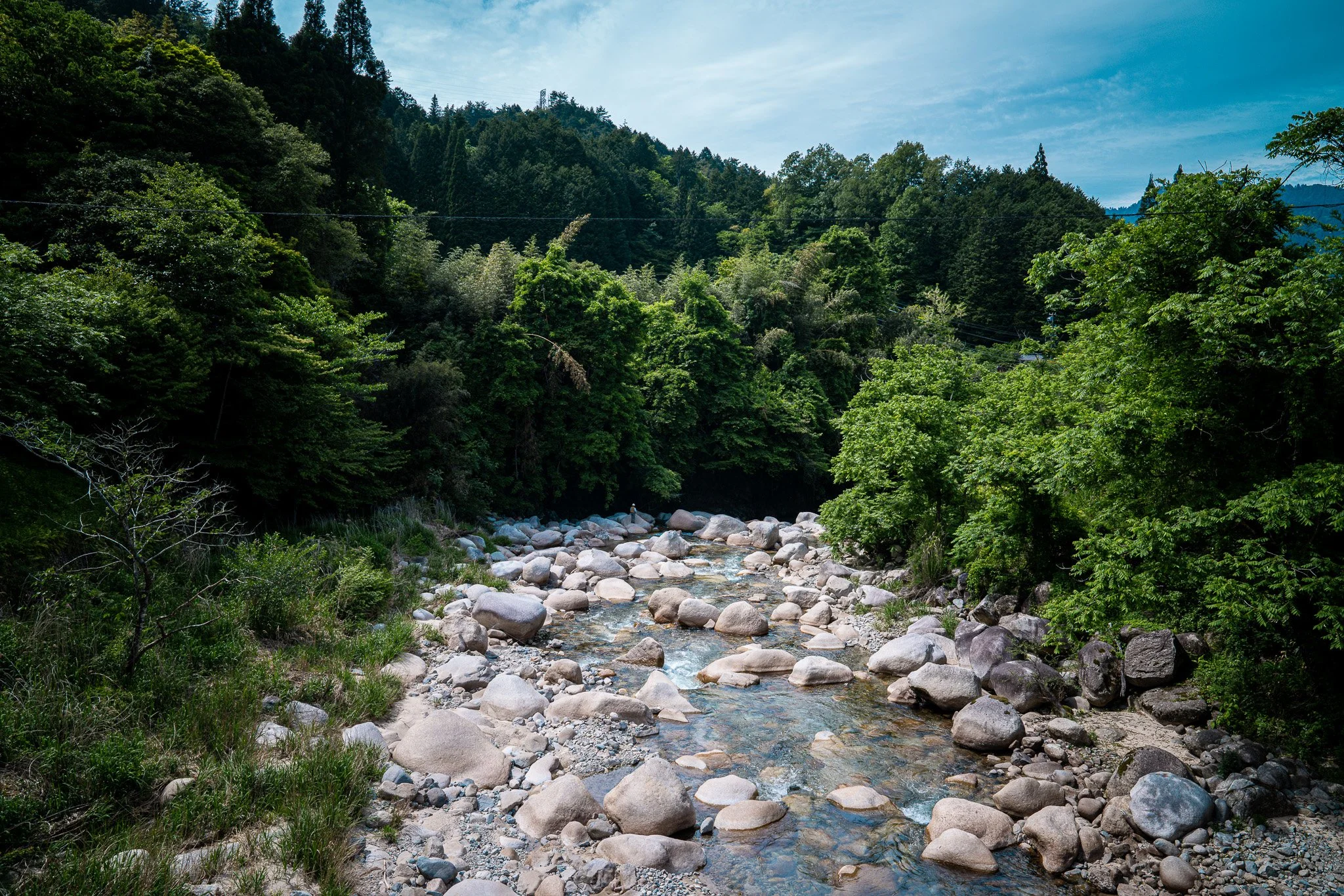 River with big white pebbles at Nakasando Trail