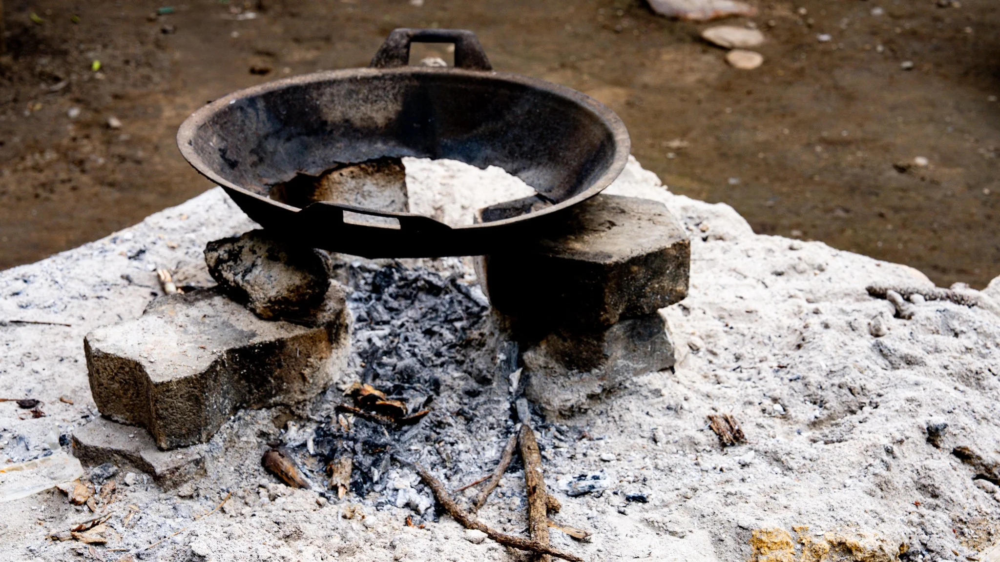 Broken wok - Lasiana Beach
