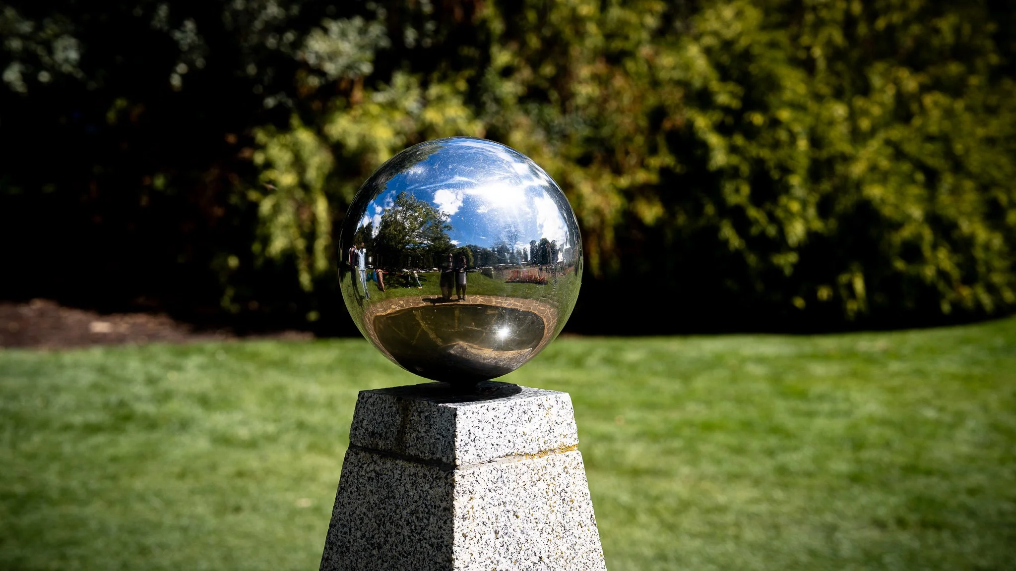 Sculpture - Ballarat Botanical Garden