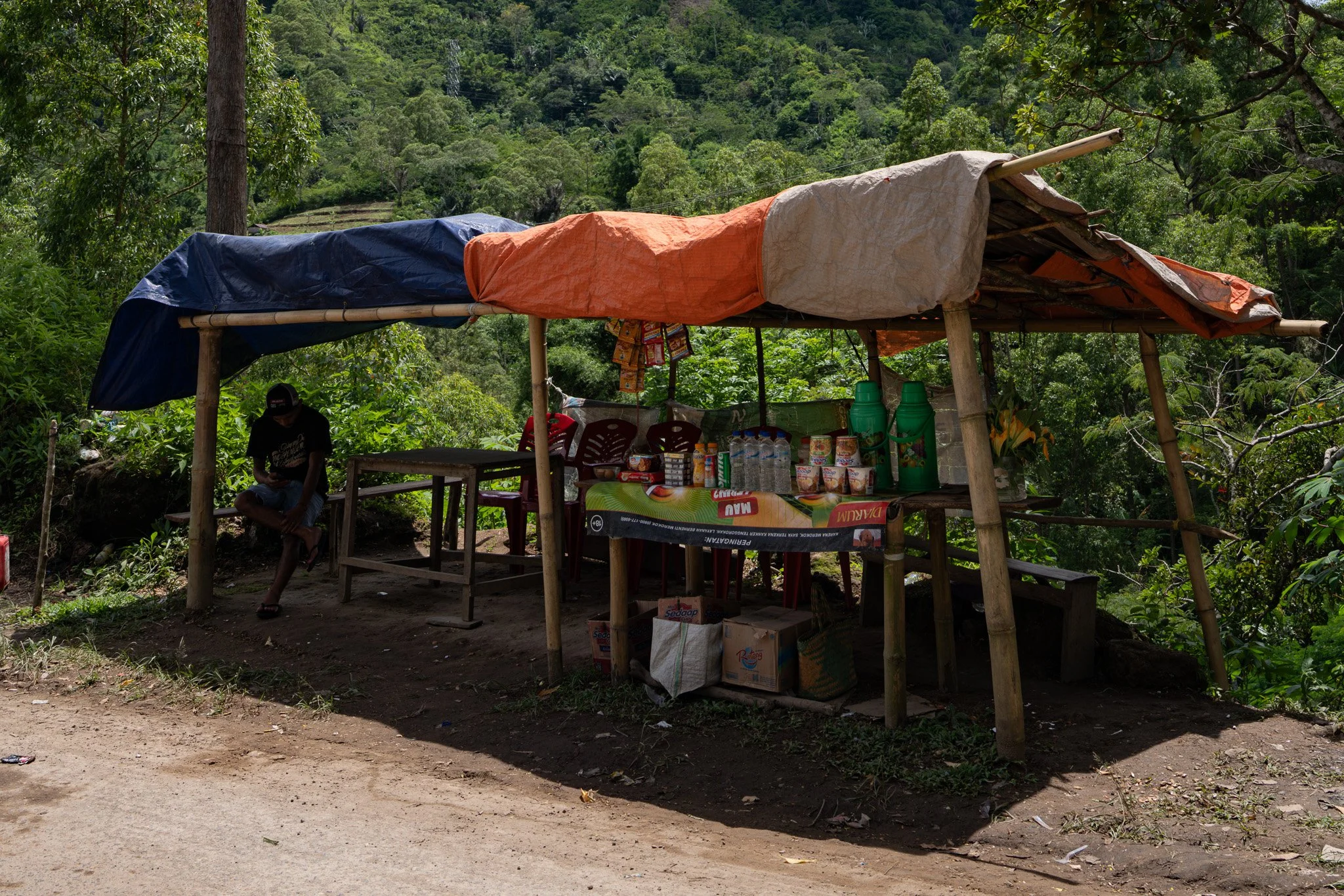 Makeshift stall at Trans Flores Road