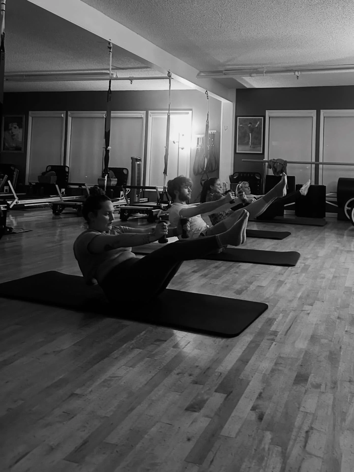 Happy Teaser Tuesday!!

#pilates #pilates4virginiabeach #teasertuesday #teaser #matpilates